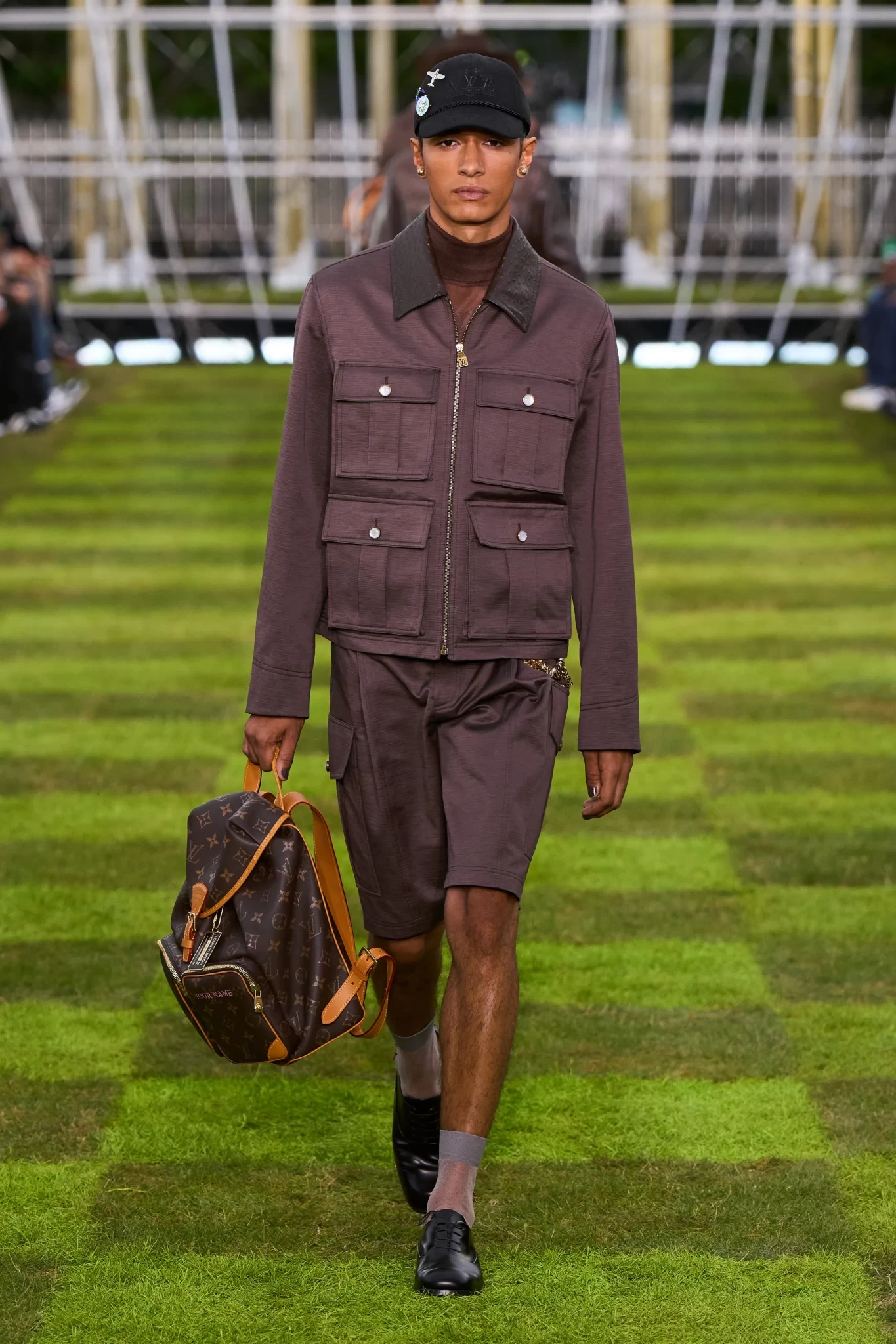 00036-louis-vuitton-spring-2025-menswear-credit-gorunway.webp