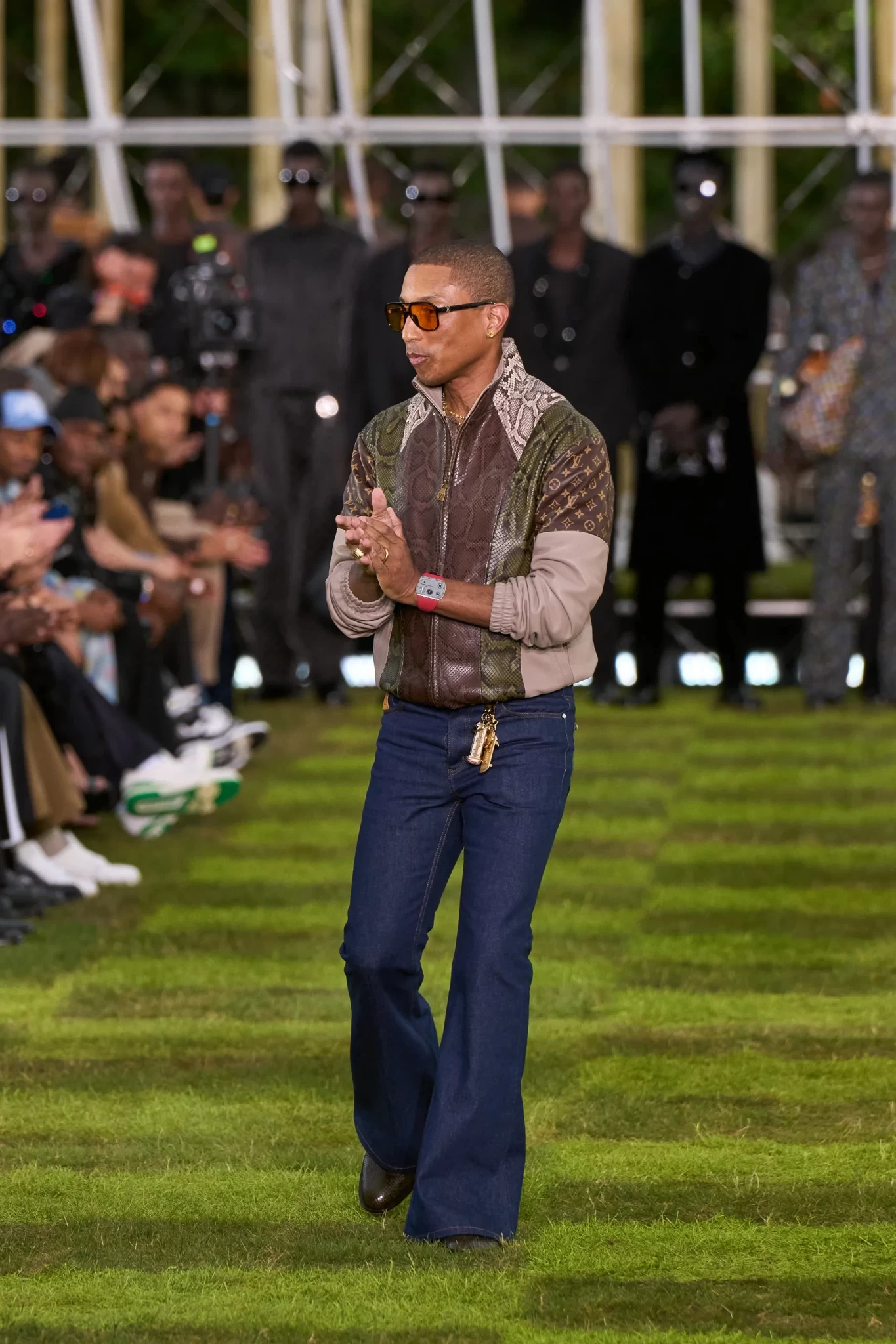 00082-louis-vuitton-spring-2025-menswear-credit-gorunway.webp