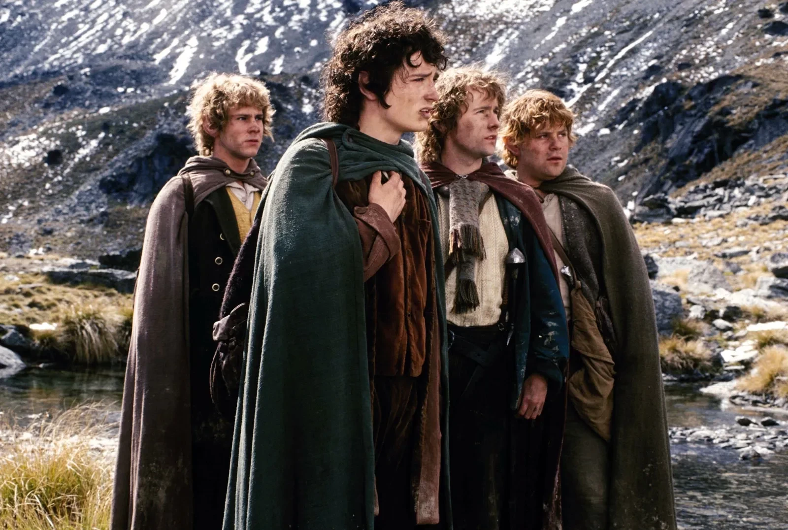 dominic-monaghan-merry-scene-elijah-wood-frodo.webp