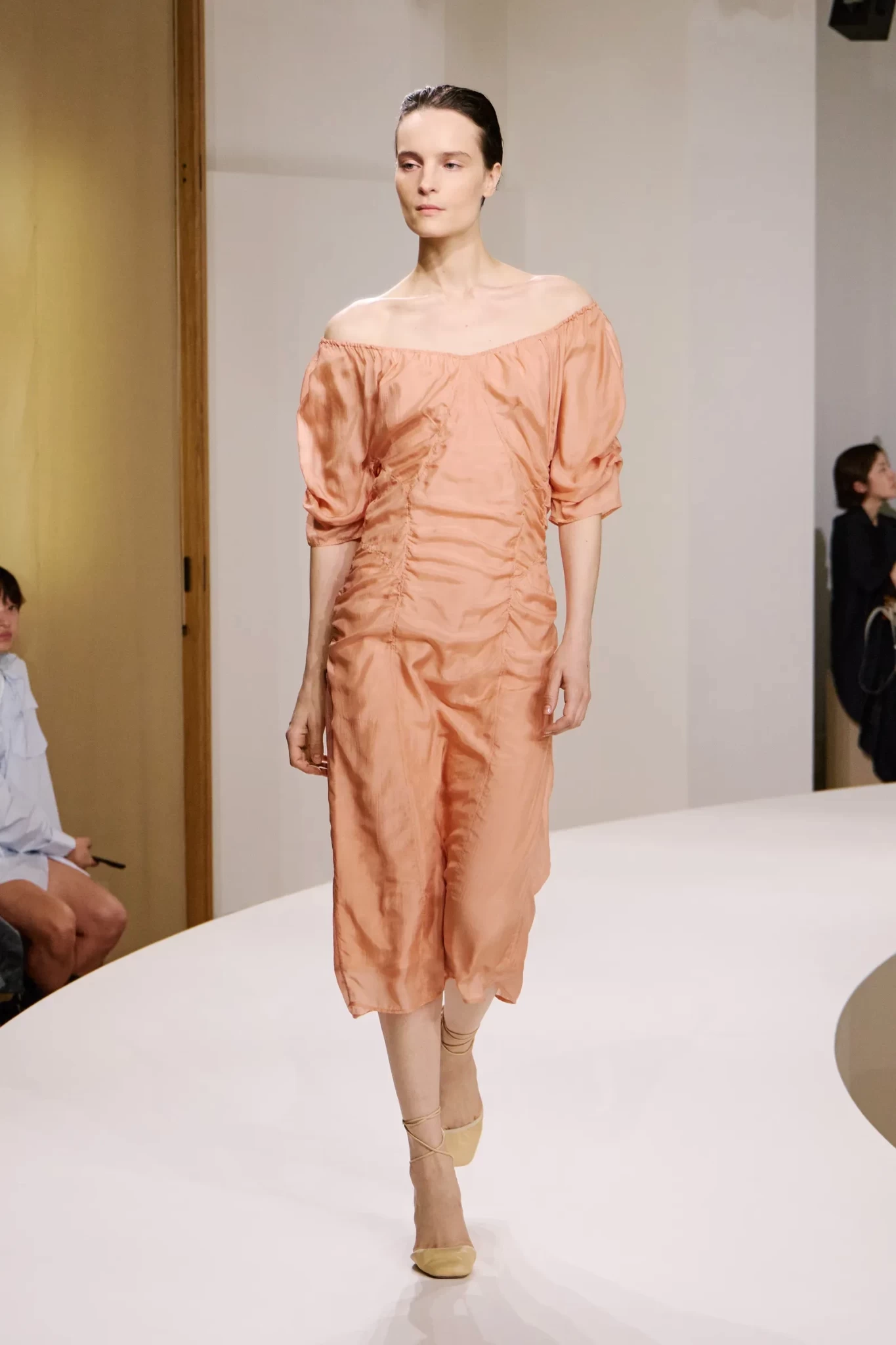 00054-lemaire-spring-25-ready-to-wear-credit-brand-gregoire-avenel.webp