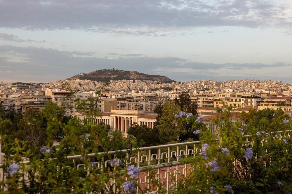 the-greek-foundation-mplusm-architects-apartment-renovation-athens10-lB7Pv.jpg