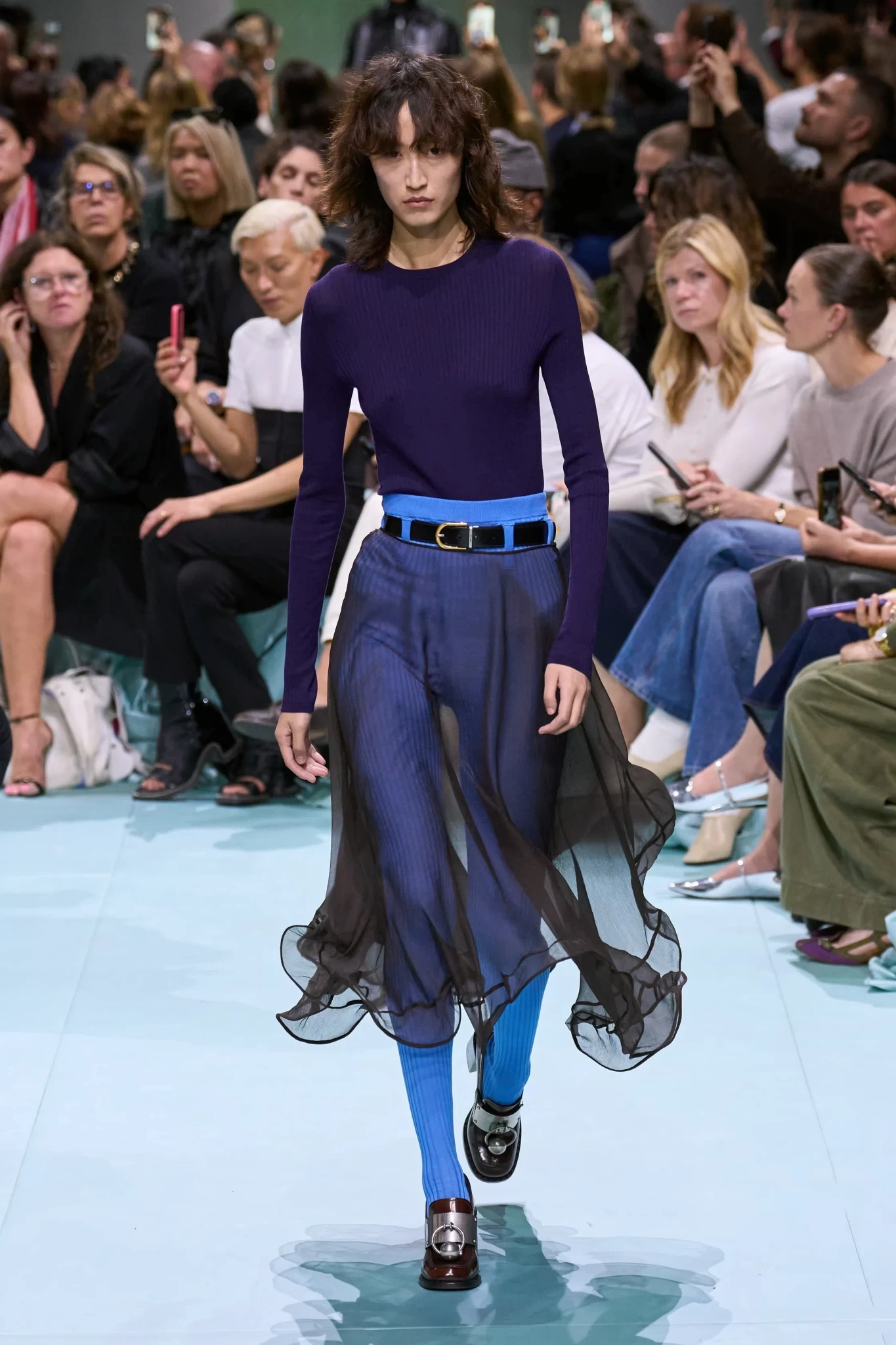 00041-prada-spring-2025-ready-to-wear-credit-gorunwayjpg.webp