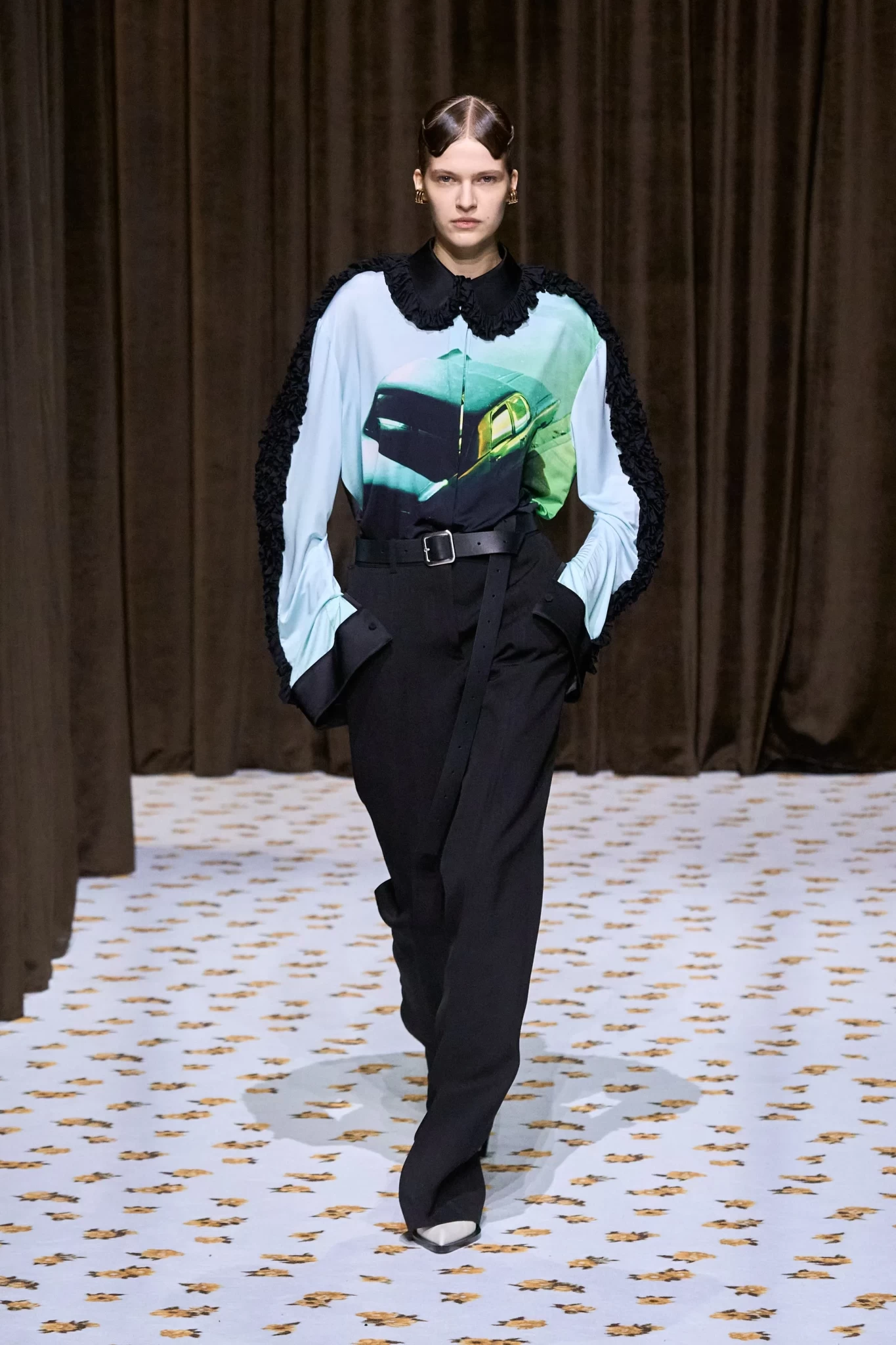 00056-jil-sander-spring-2025-ready-to-wear-credit-gorunwayjpg.webp