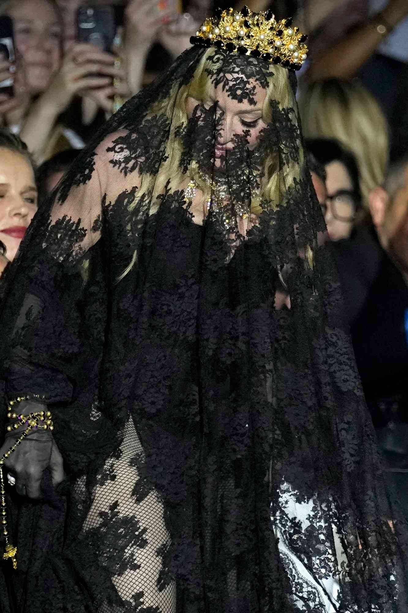 madonna-milan-fashion-week3-092124-49452c64cf3643ec8dd5548f4a1f790c.jpg