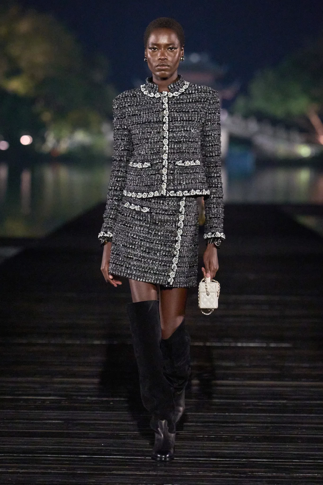 00010-chanel-pre-fall-2025-credit-gorunway.webp