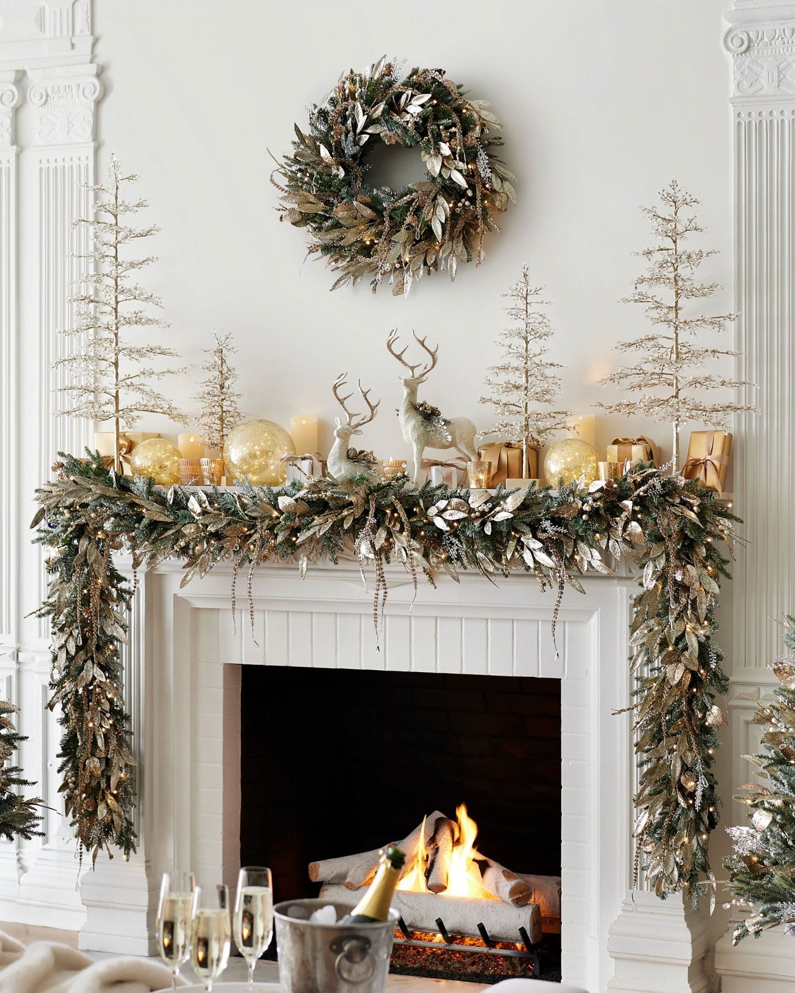 christmas-mantel-ideas-balsam-hill-plaza-hotel-installation-courtesy-balsam-hill-64d6a022cc44c.jpg