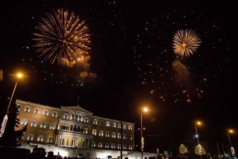 christmas-in-athens-768x513.jpg