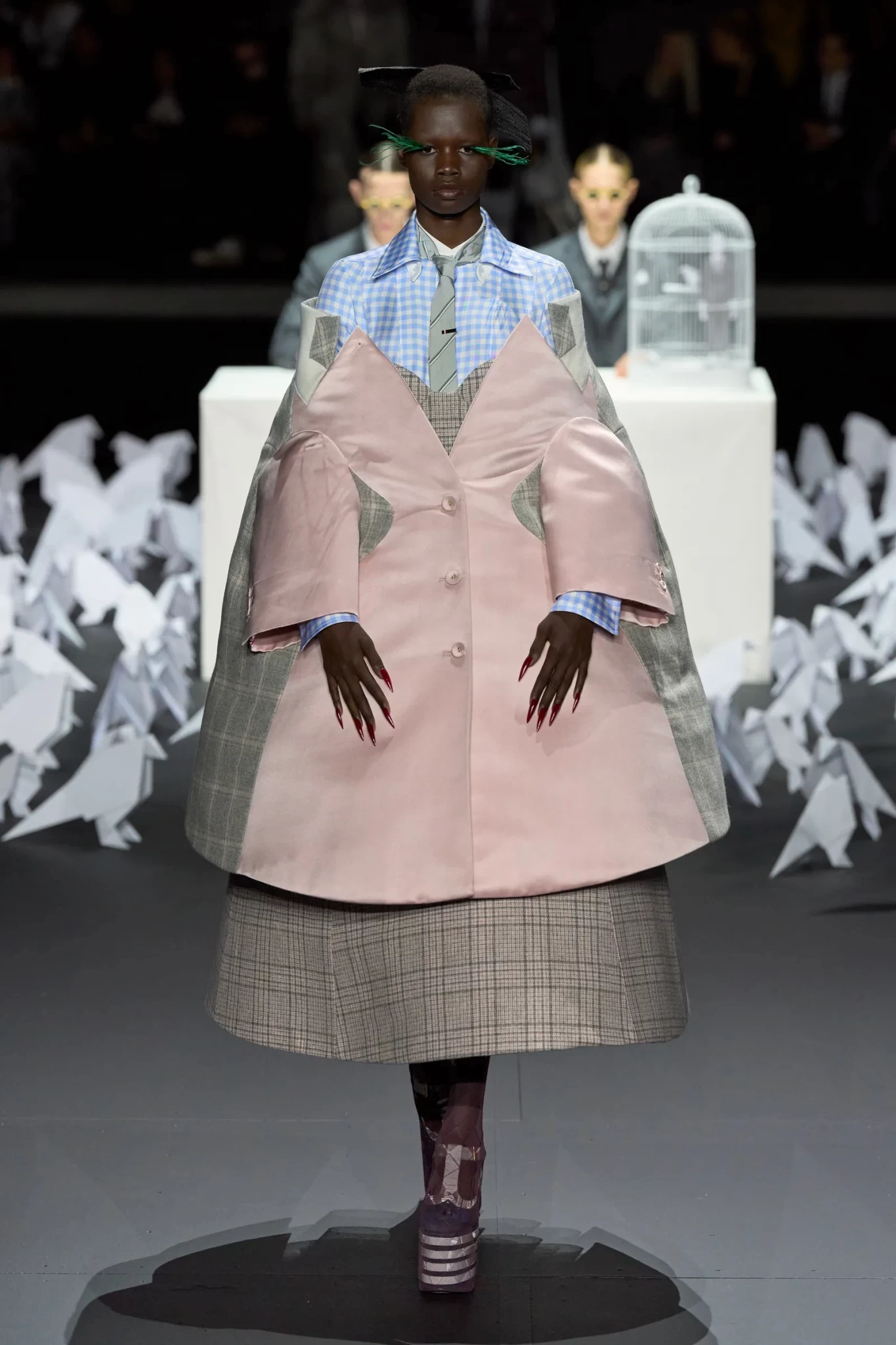 00007-thom-browne-fall-2025-ready-to-wear-credit-gorunway.webp