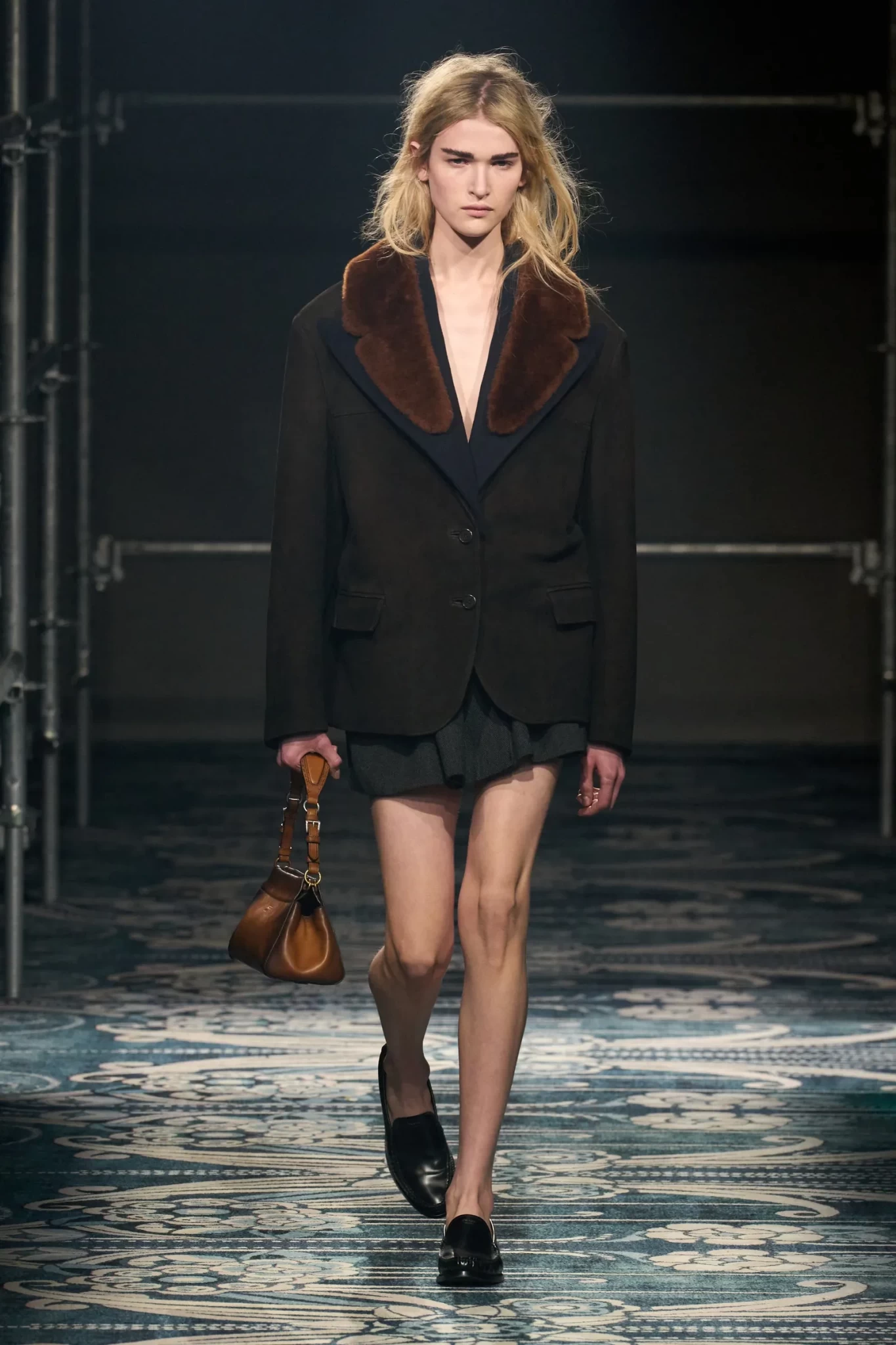 00011-prada-fall-2025-ready-to-wear-credit-gorunway.webp