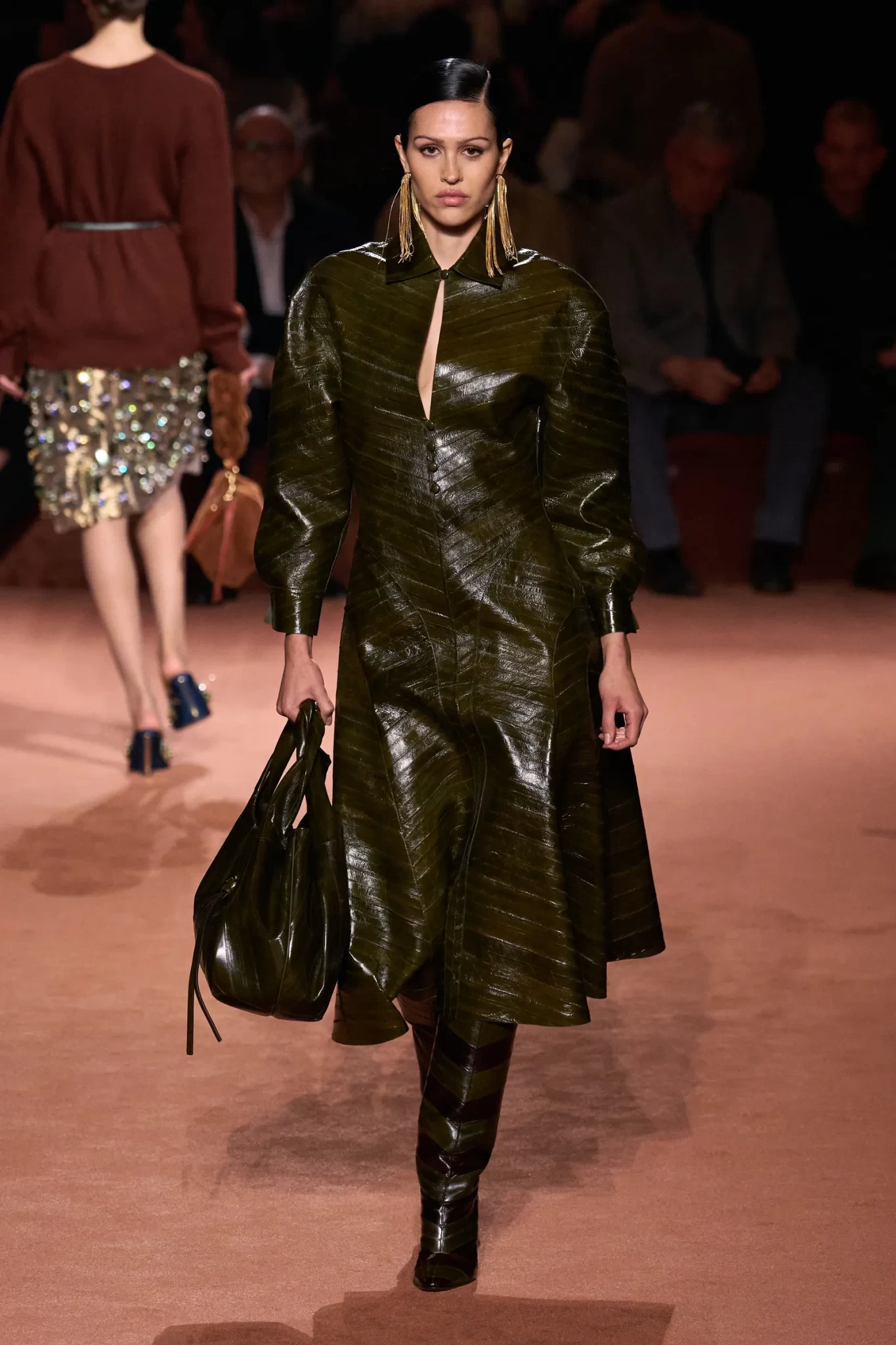 00034-fendi-fall-2025-ready-to-wear-credit-gorunway.webp