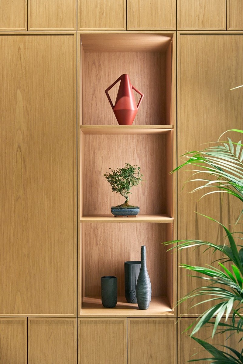 barausse-yugen-blond-shelves.jpg