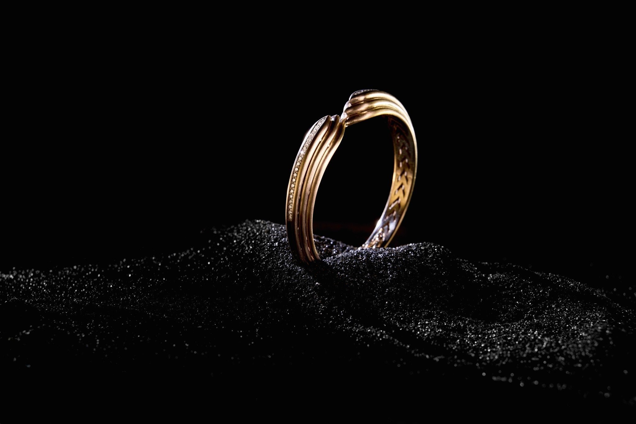 mycenaean-cuff-bracelet-Dhz7S.jpg