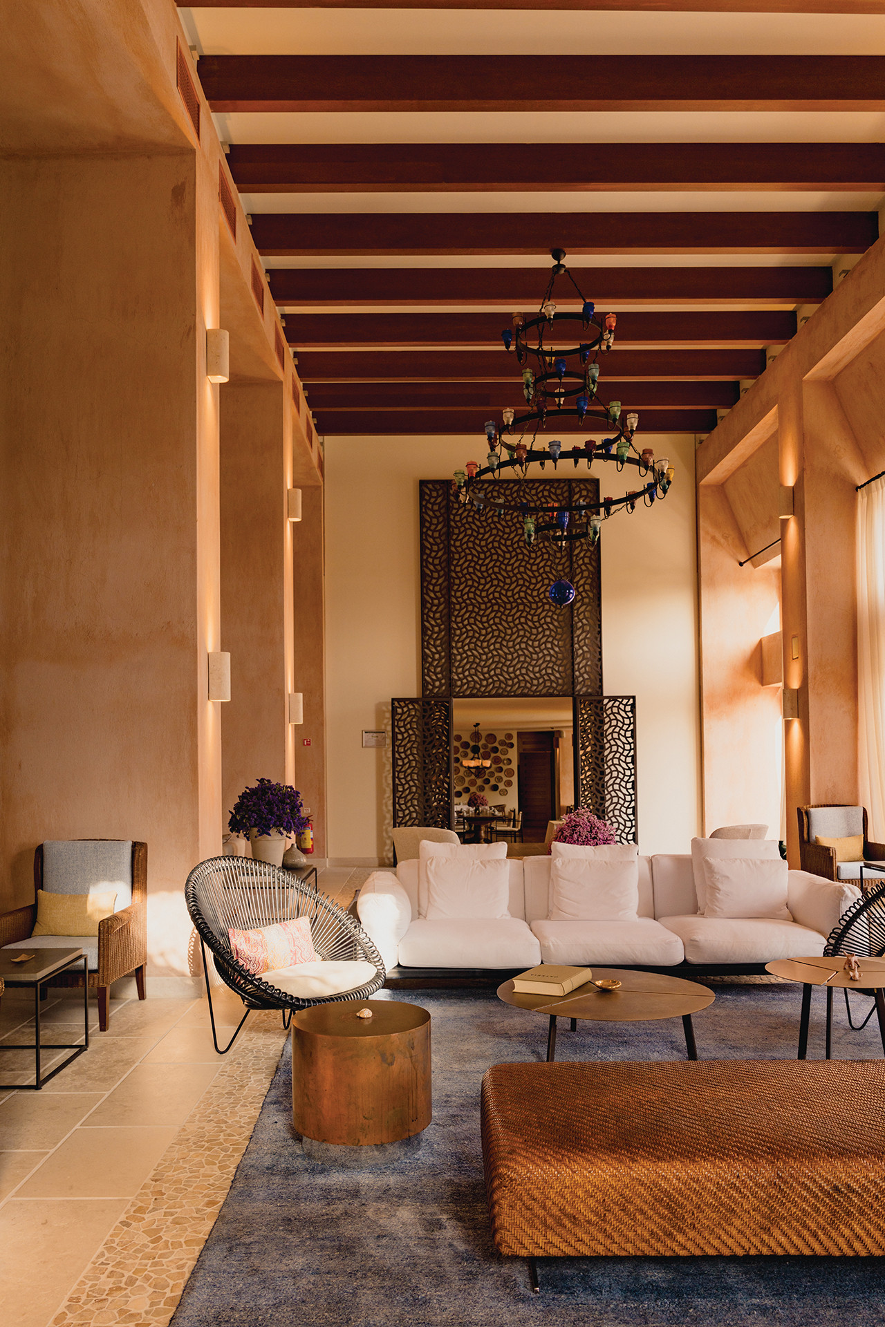 2487-phaea-lobby-details.jpg