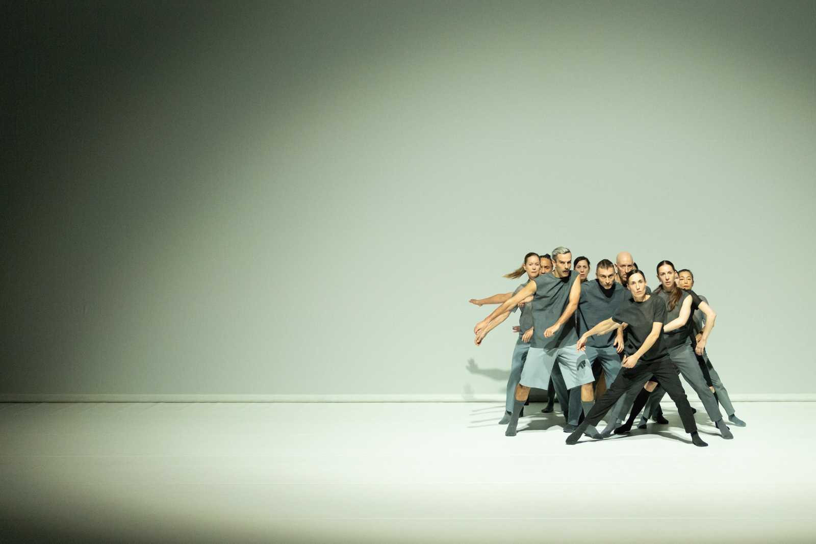 dance-on-ensemble-christos-papadopoulos-mellowing-by-jubal-battisti-3-5Km9m.jpg