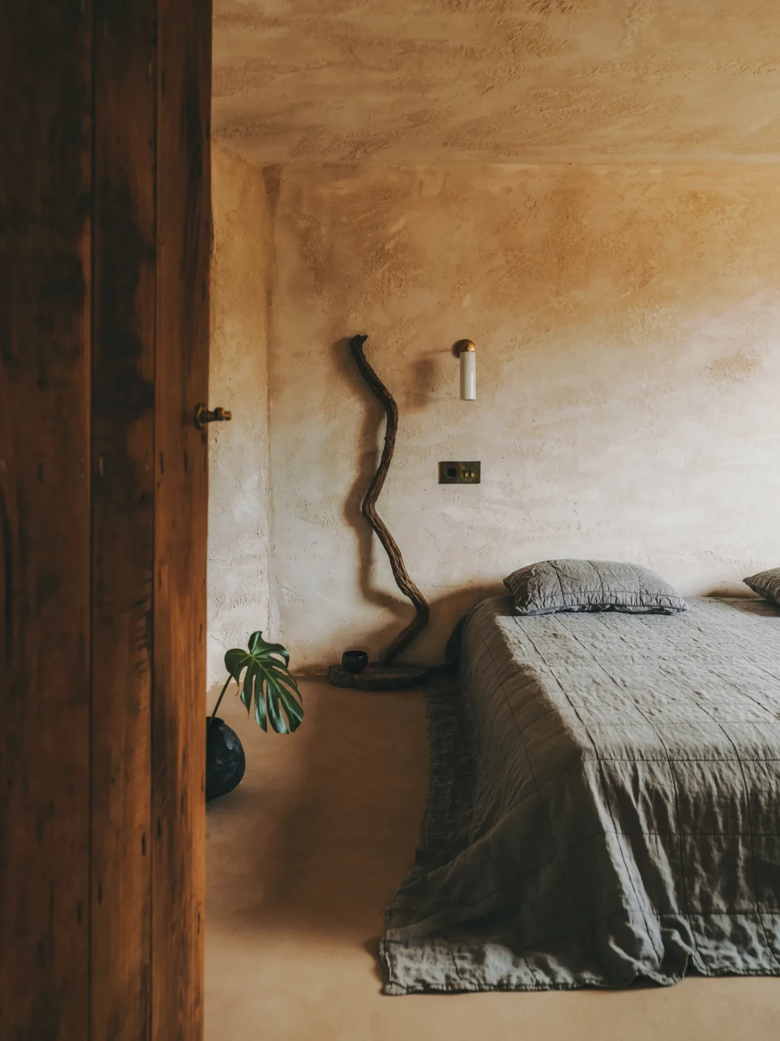 recamara-en-casa-en-mallorcajpg.webp