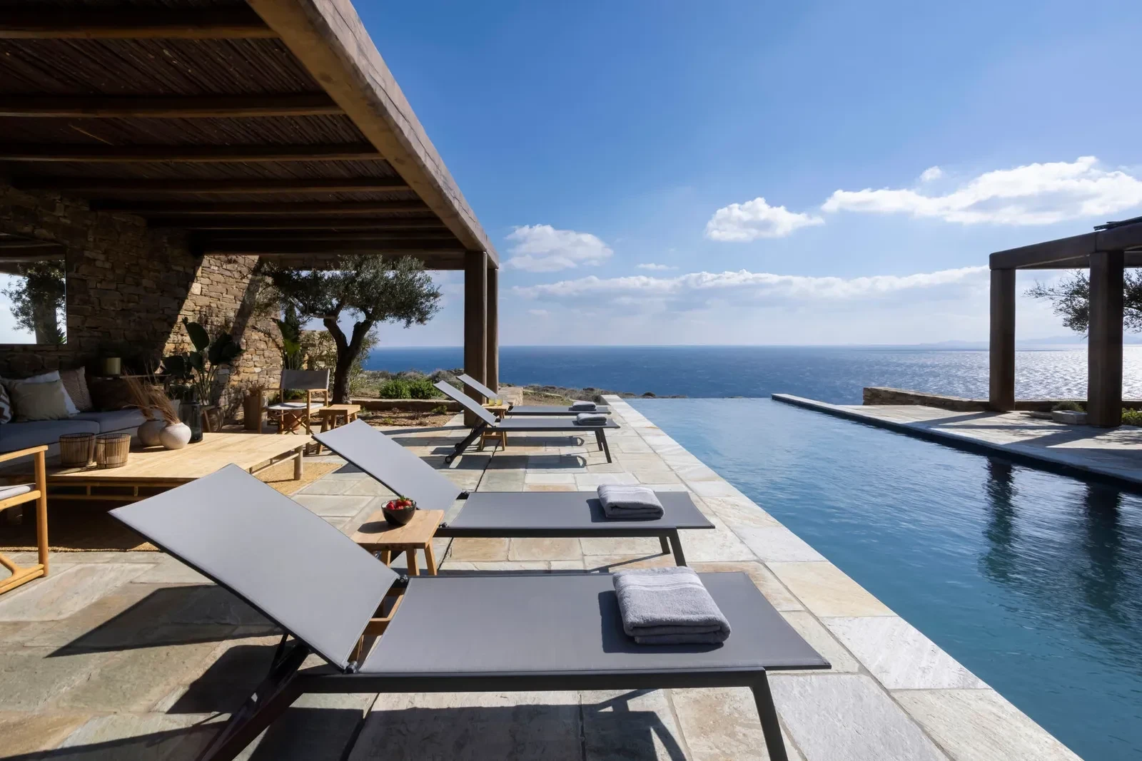 ttt-cyclades-islands-tinos-enyalos-mar22-041-dgalleryfsjpg.webp