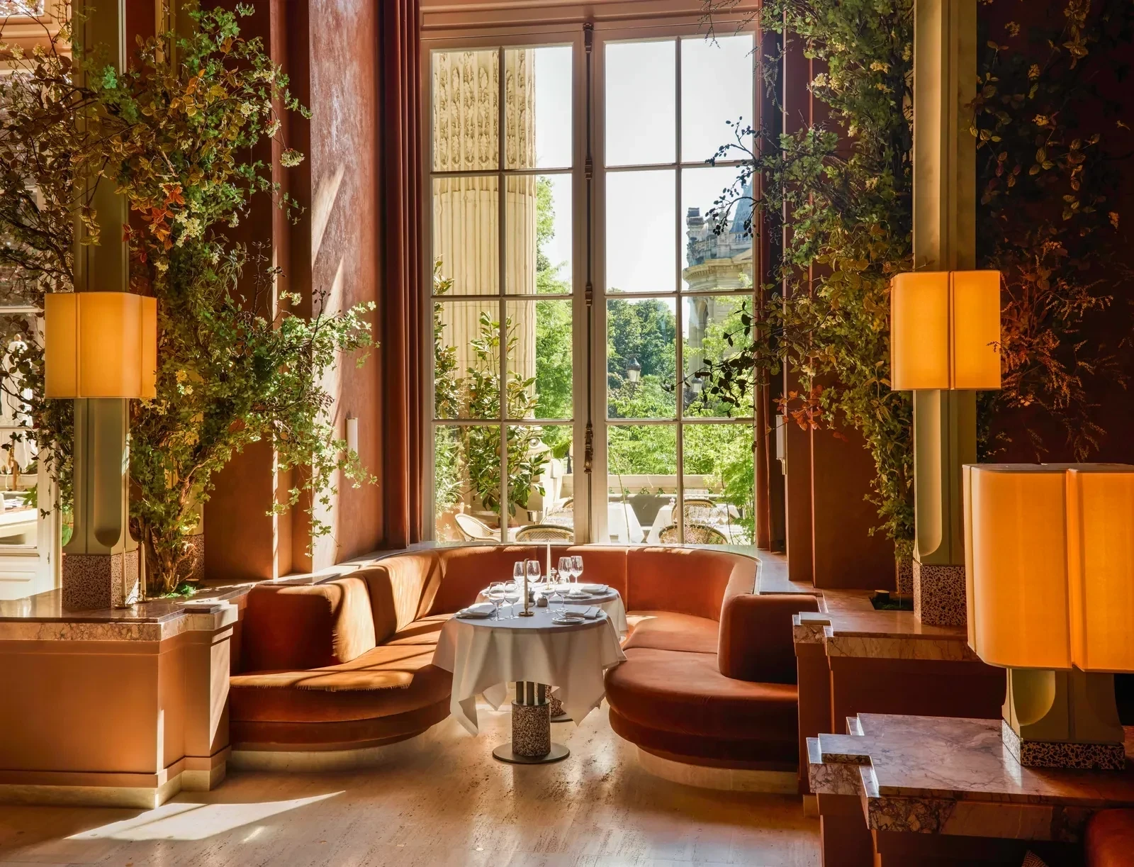 5le-grand-cafe-matthieu-salvaing-interieur-2.webp