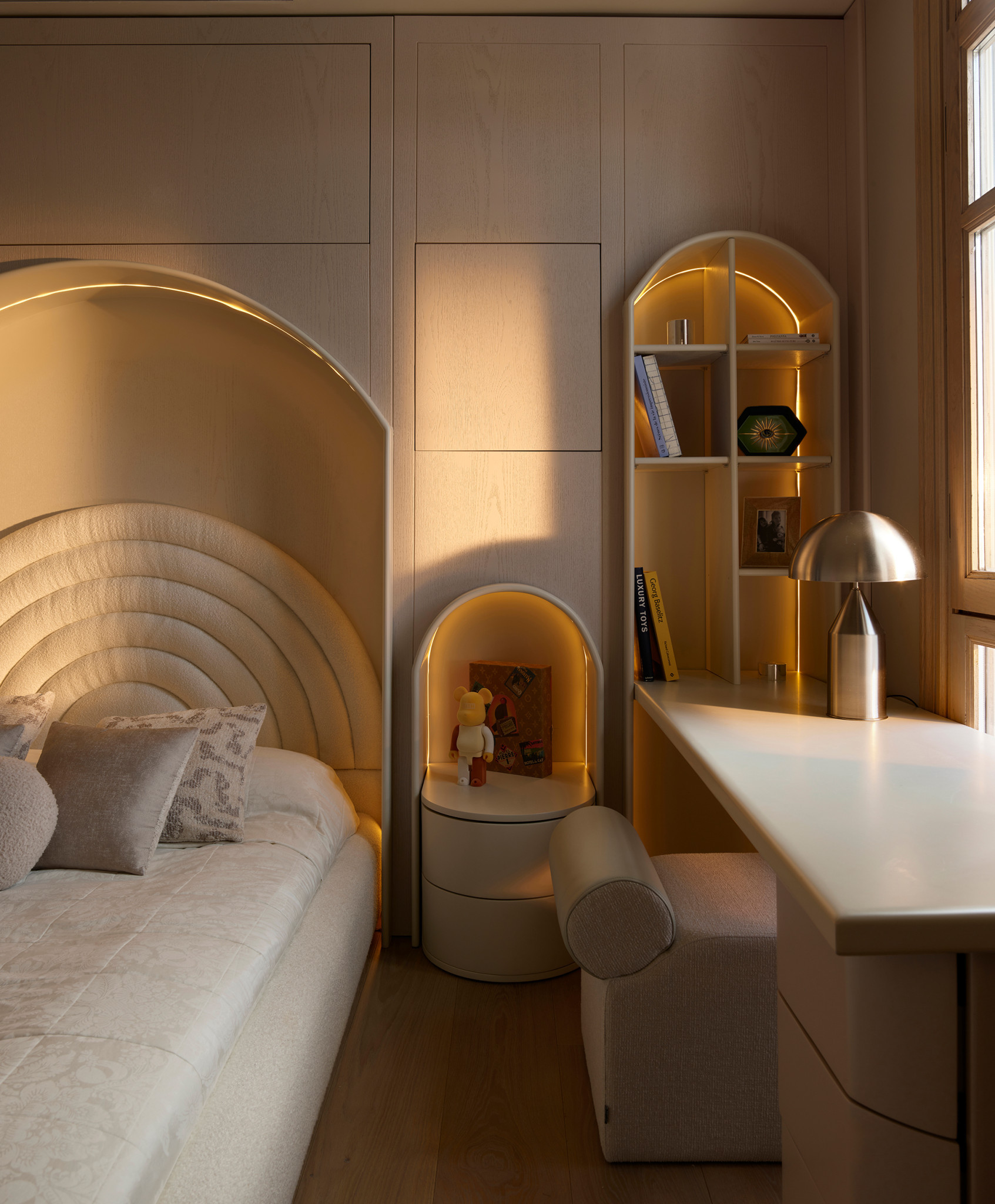 apr-escapefromsofa-181-house-130063.jpg