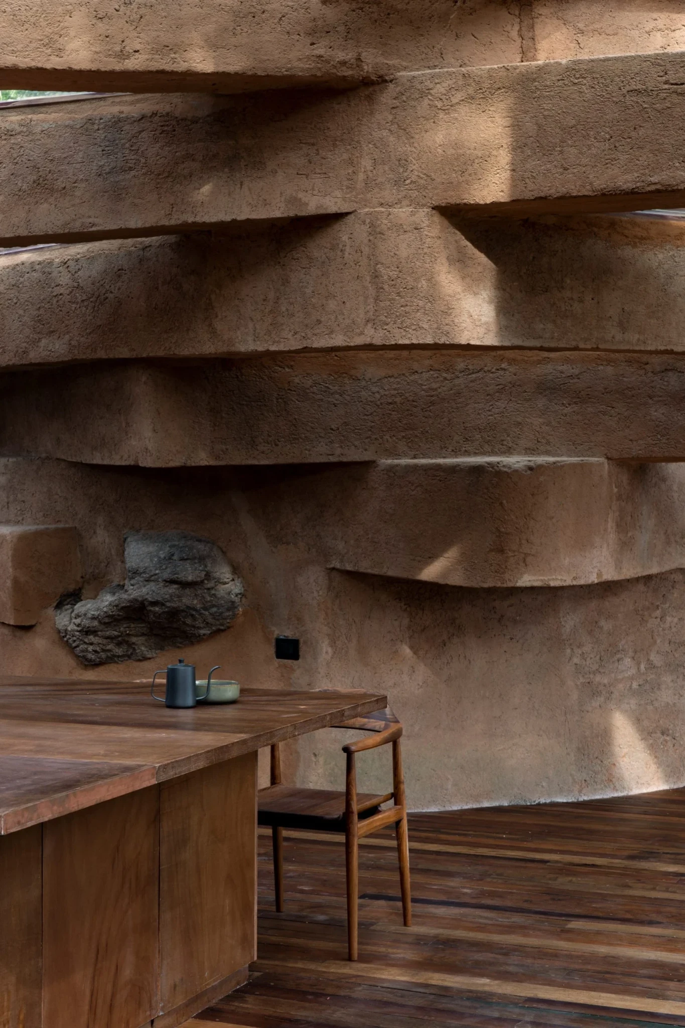 chuzhi-house-wallmakers-architecture-residential-india-dezeen-2364-col-10-1704x2556.webp