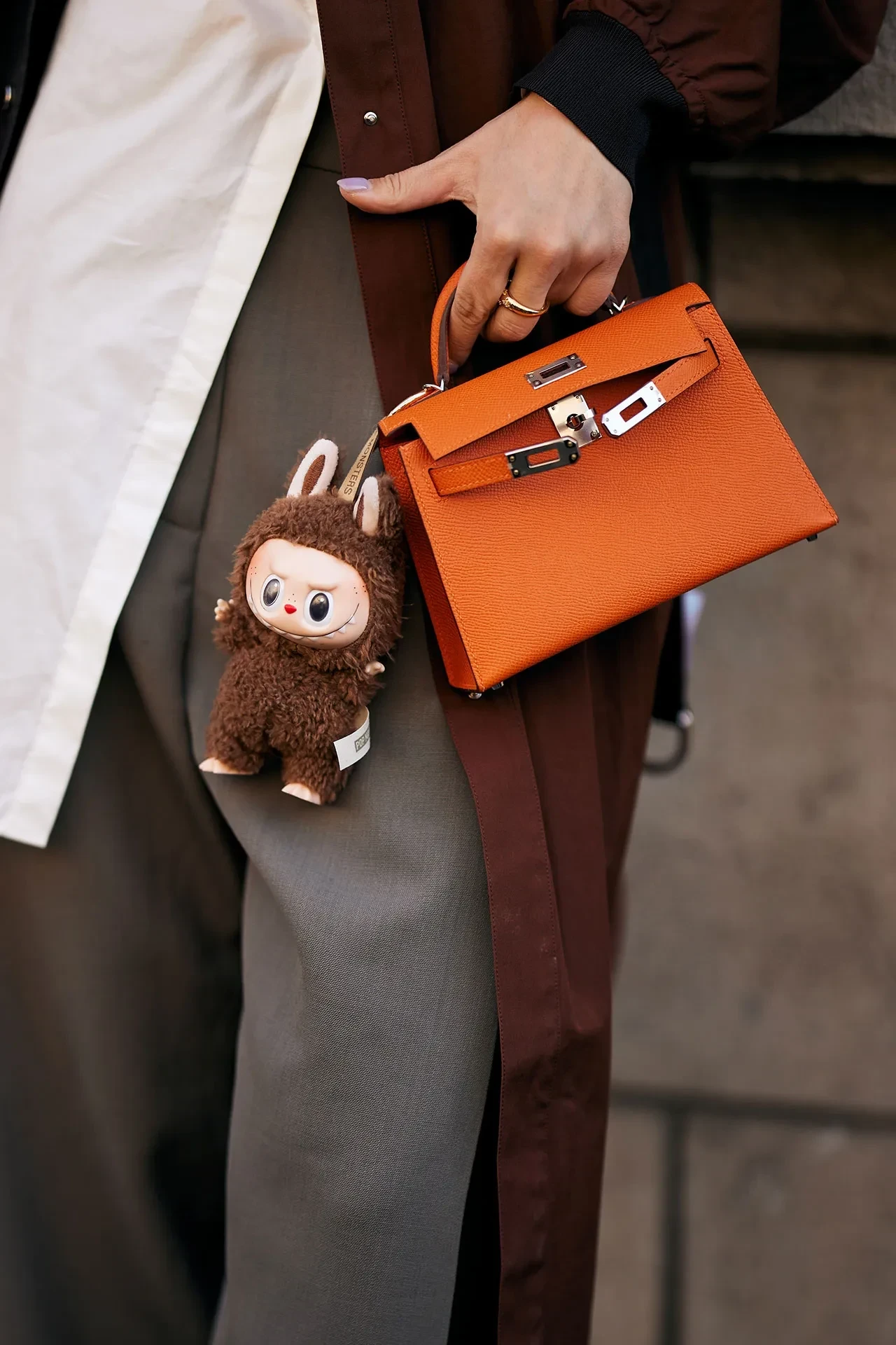 labubu-220425-paris-str-f25-1763.webp