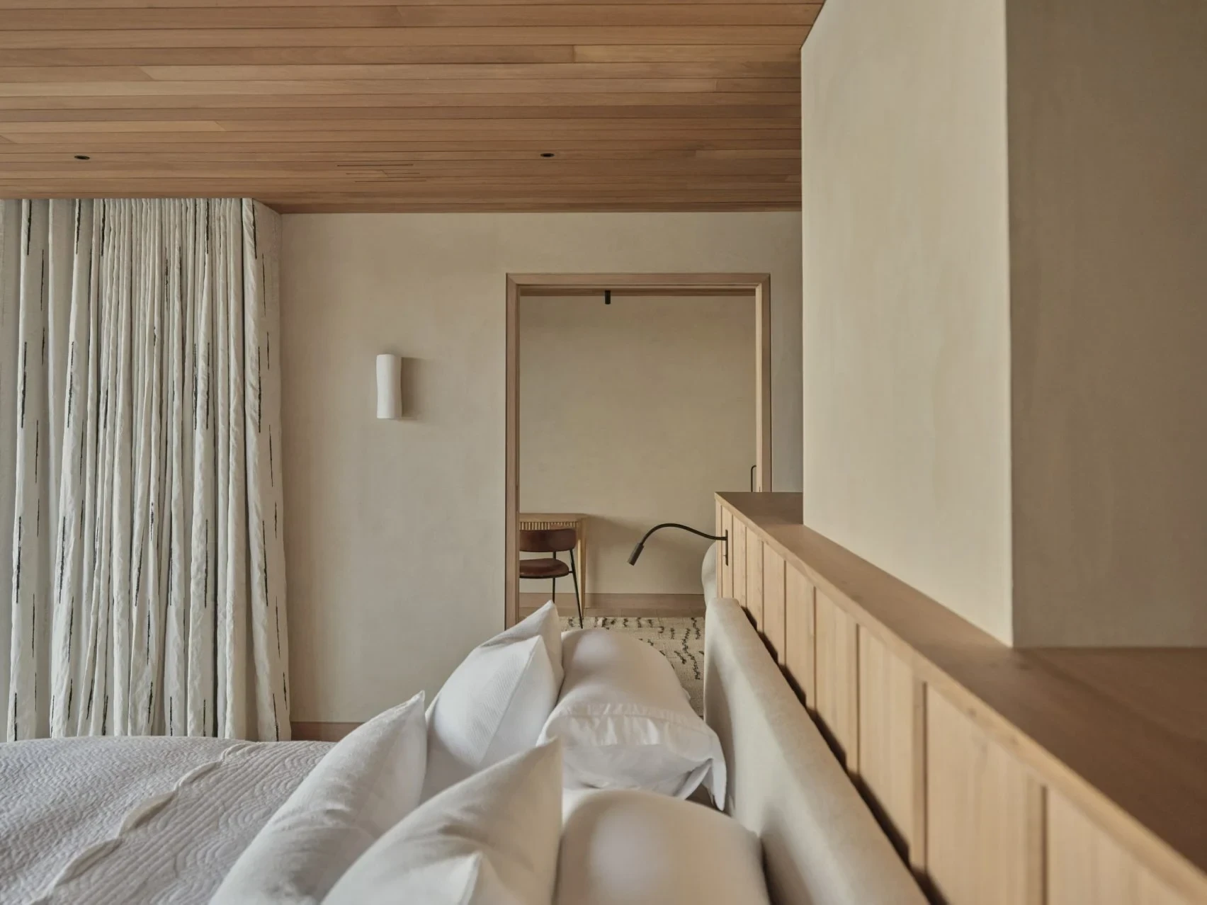 rundell-house-cornwall-dezeen-2364-col-13-1704x1278.webp