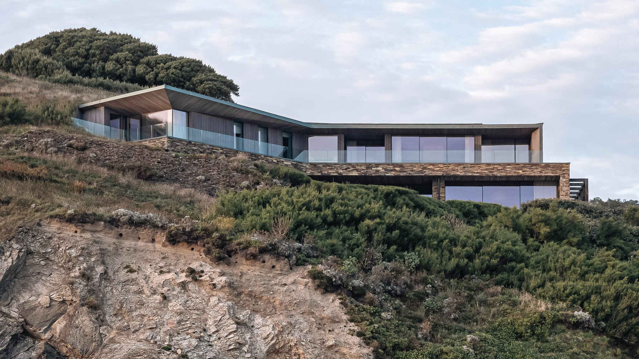 rundell-house-cornwall-dezeen-2364-hero-0.jpg