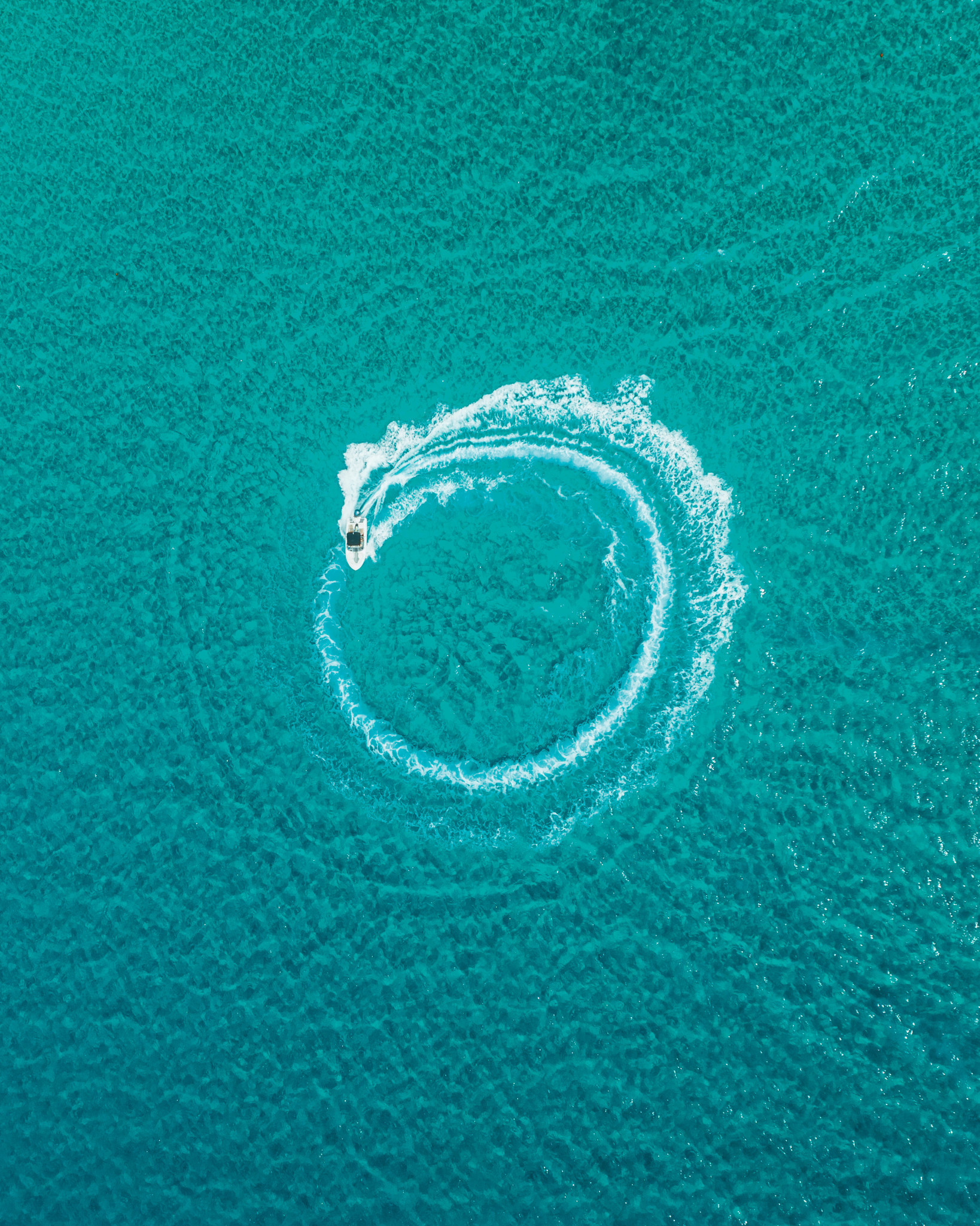 sani-resort-boat-aerial.jpg