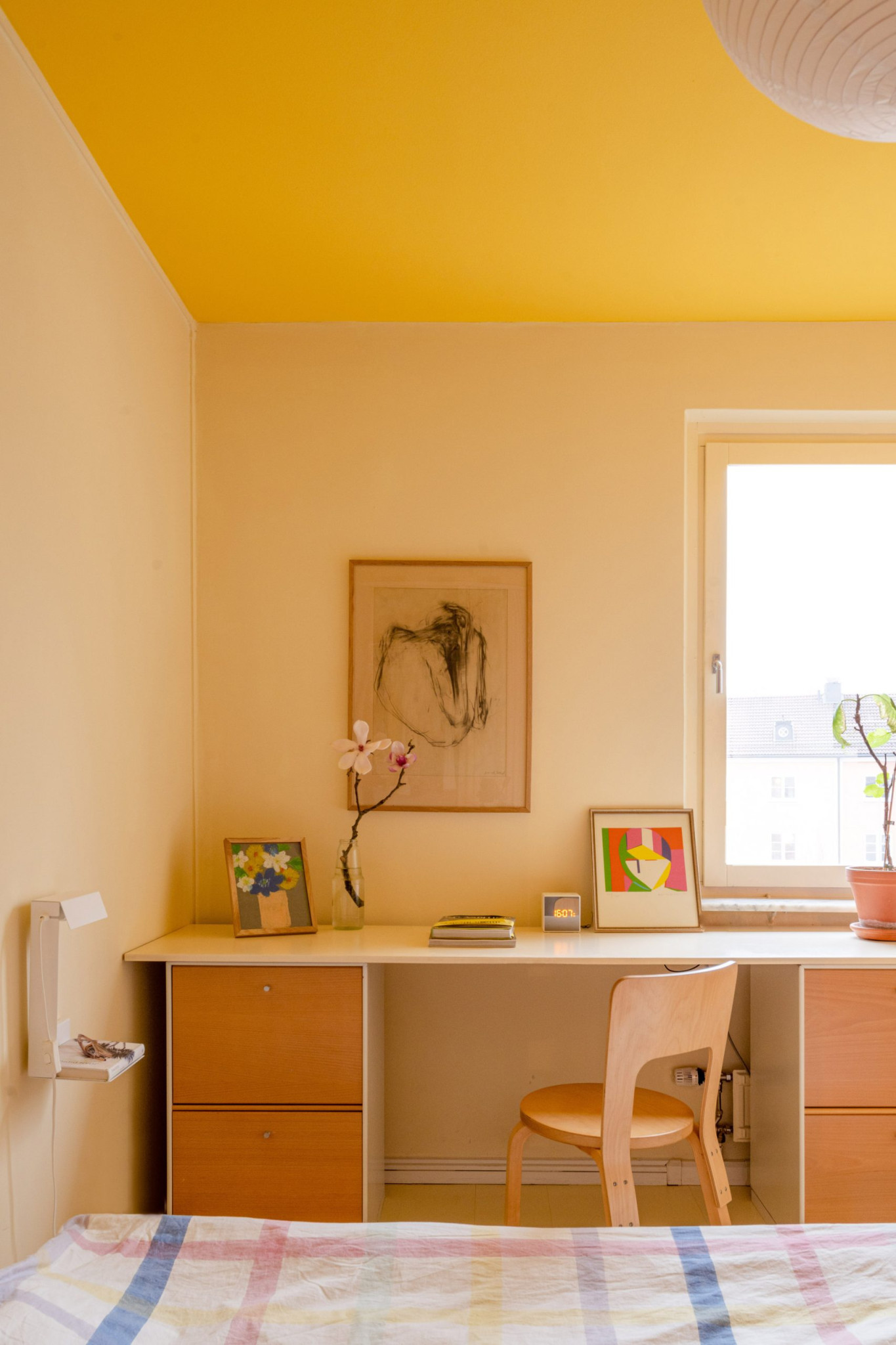 westblom-krasse-arkitektkontor-stockholm-apartment-renovation-dezeen-2364-col-11-1704x2556.jpg