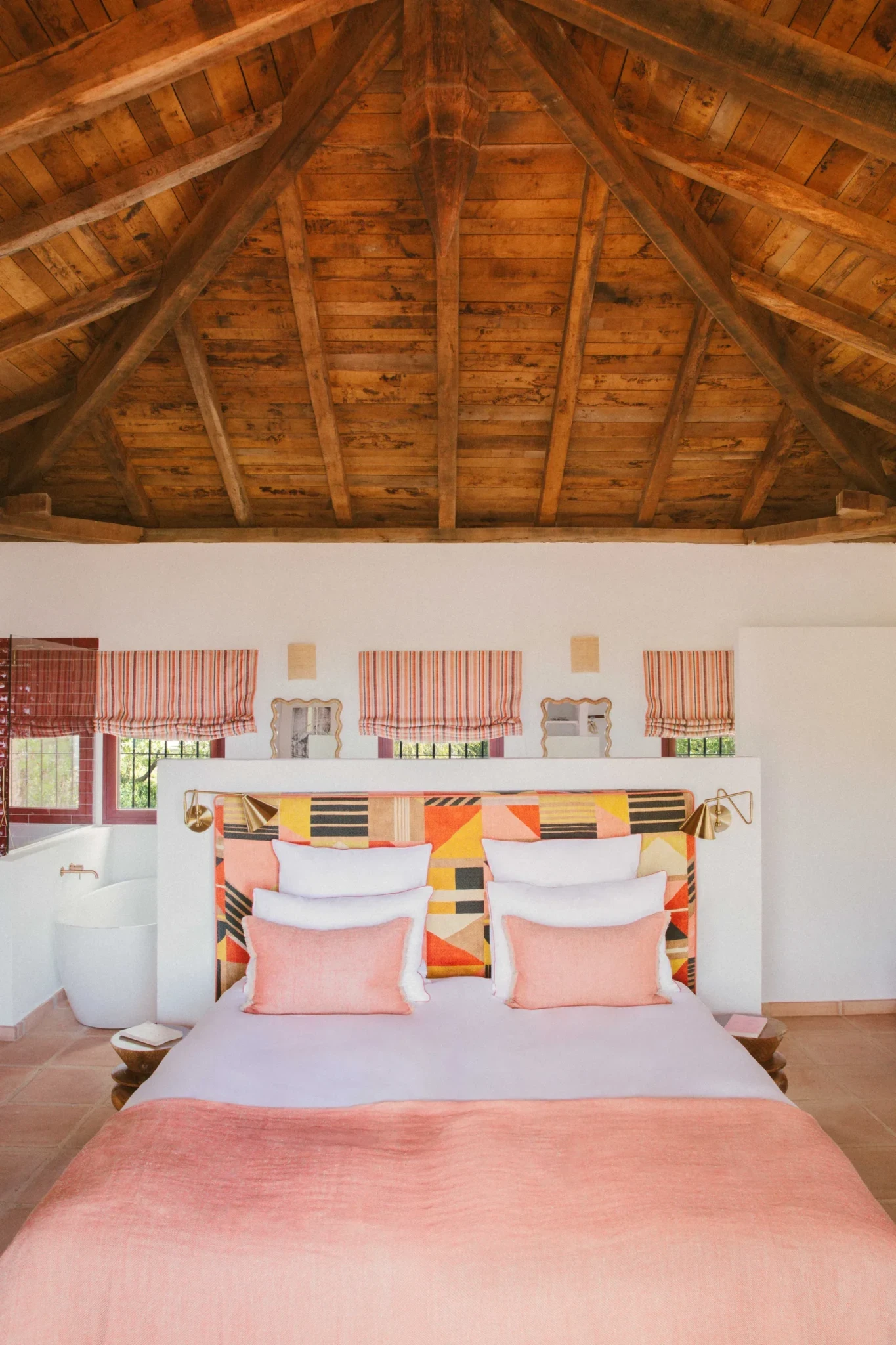 apr-victoria-maria-marbella-4517-matthieu-salvaingjpg.webp