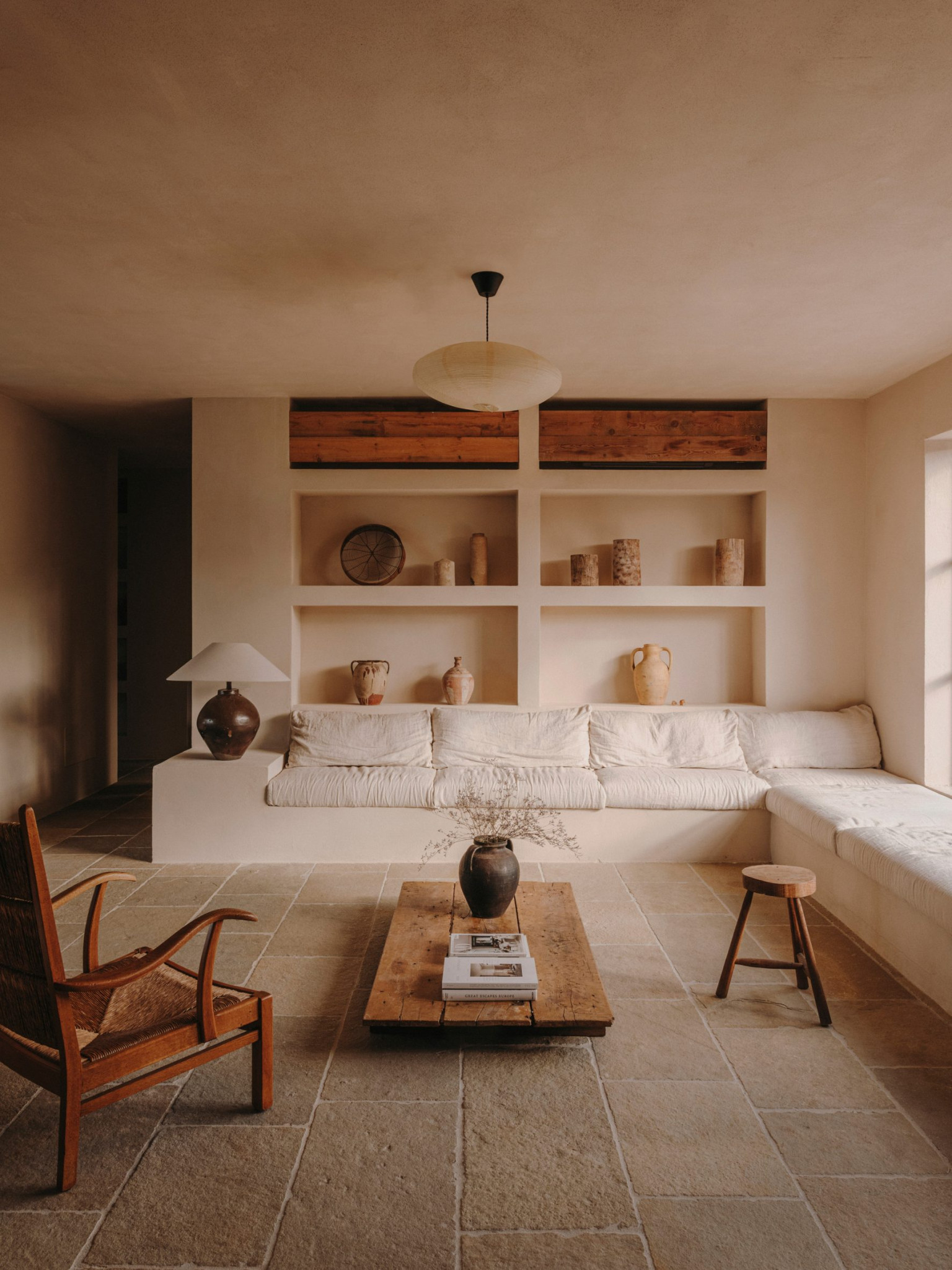 casa-maiora-andrew-trotter-architecture-italy-houses-villas-puglia-dezeen-2364-col-40-scaled.jpg