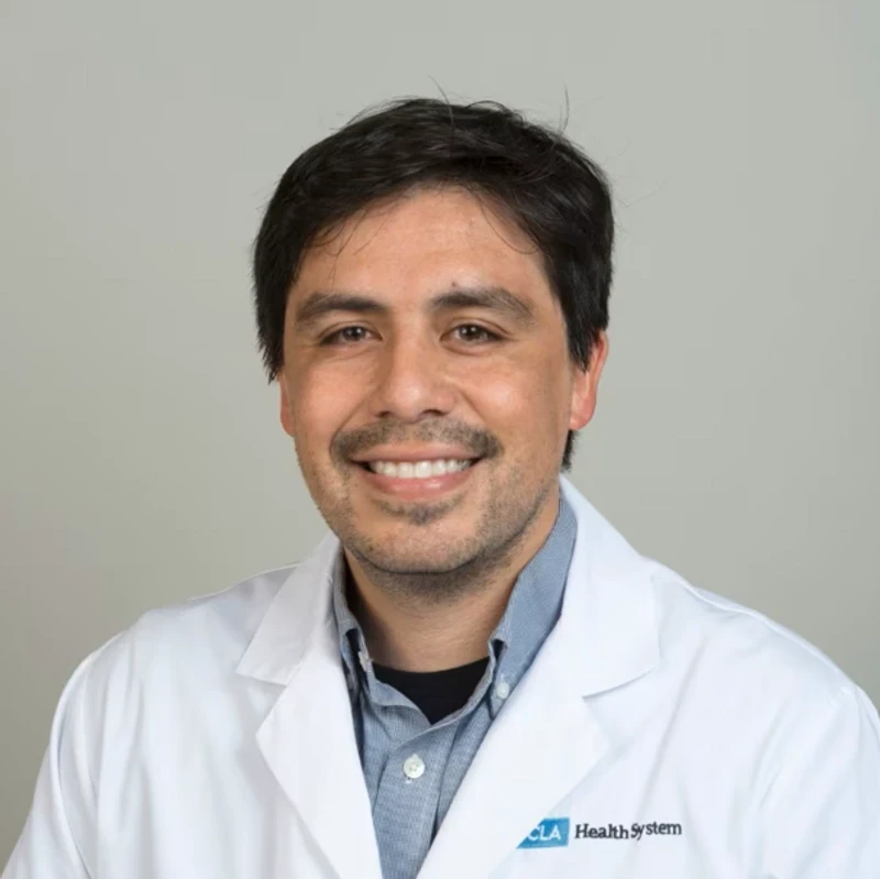 dr-salvador-plasencia.webp