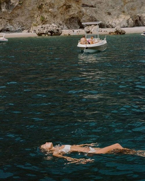 float.jpeg