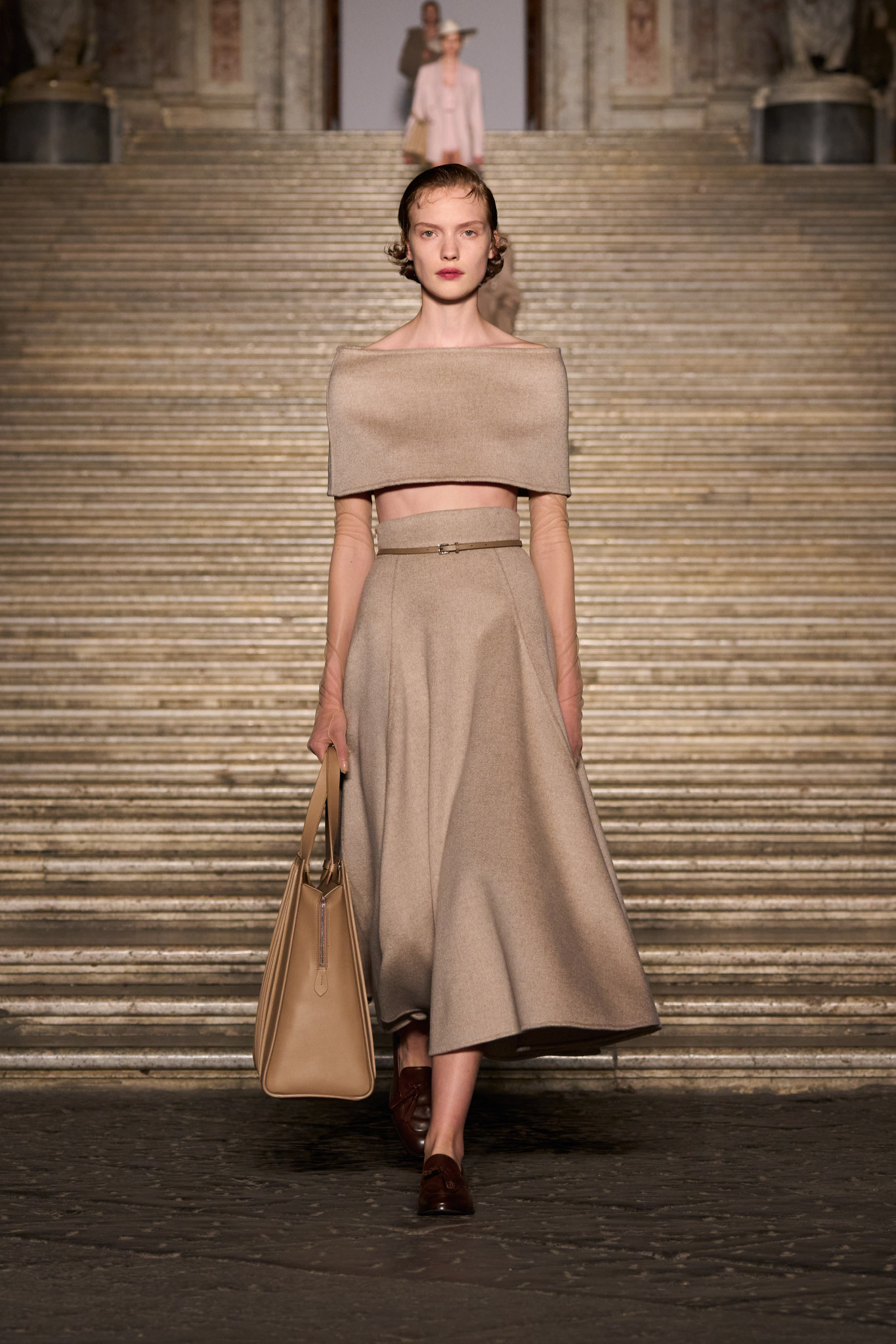 max-mara-resort-s26-front-looks-006.jpg