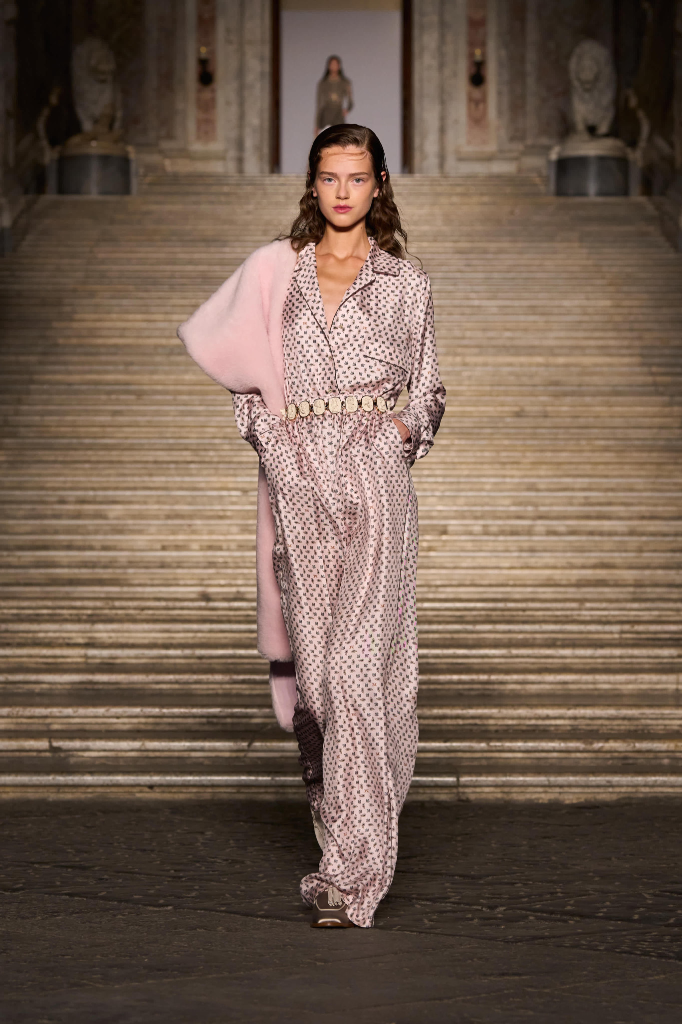 max-mara-resort-s26-front-looks-010.jpg