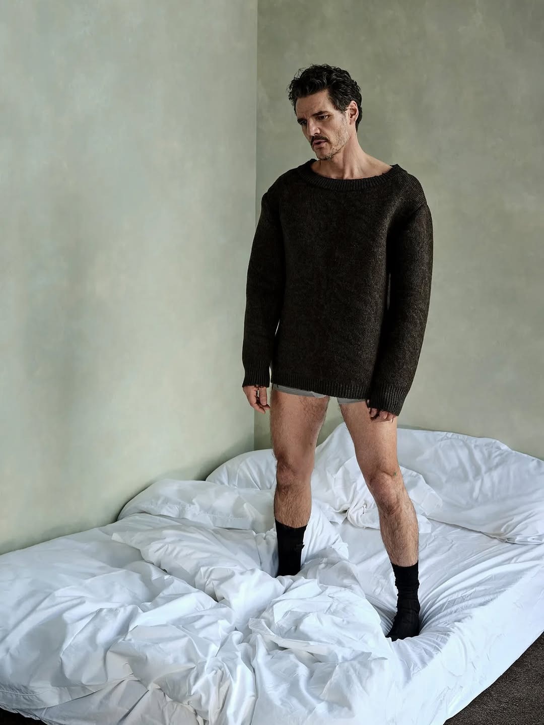 pedro-pascal-photigraphed-by-at-solvesundsbostudio-2025-4.jpg