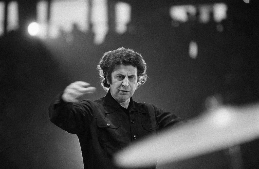 theodorakis2-id-1475829.jpg