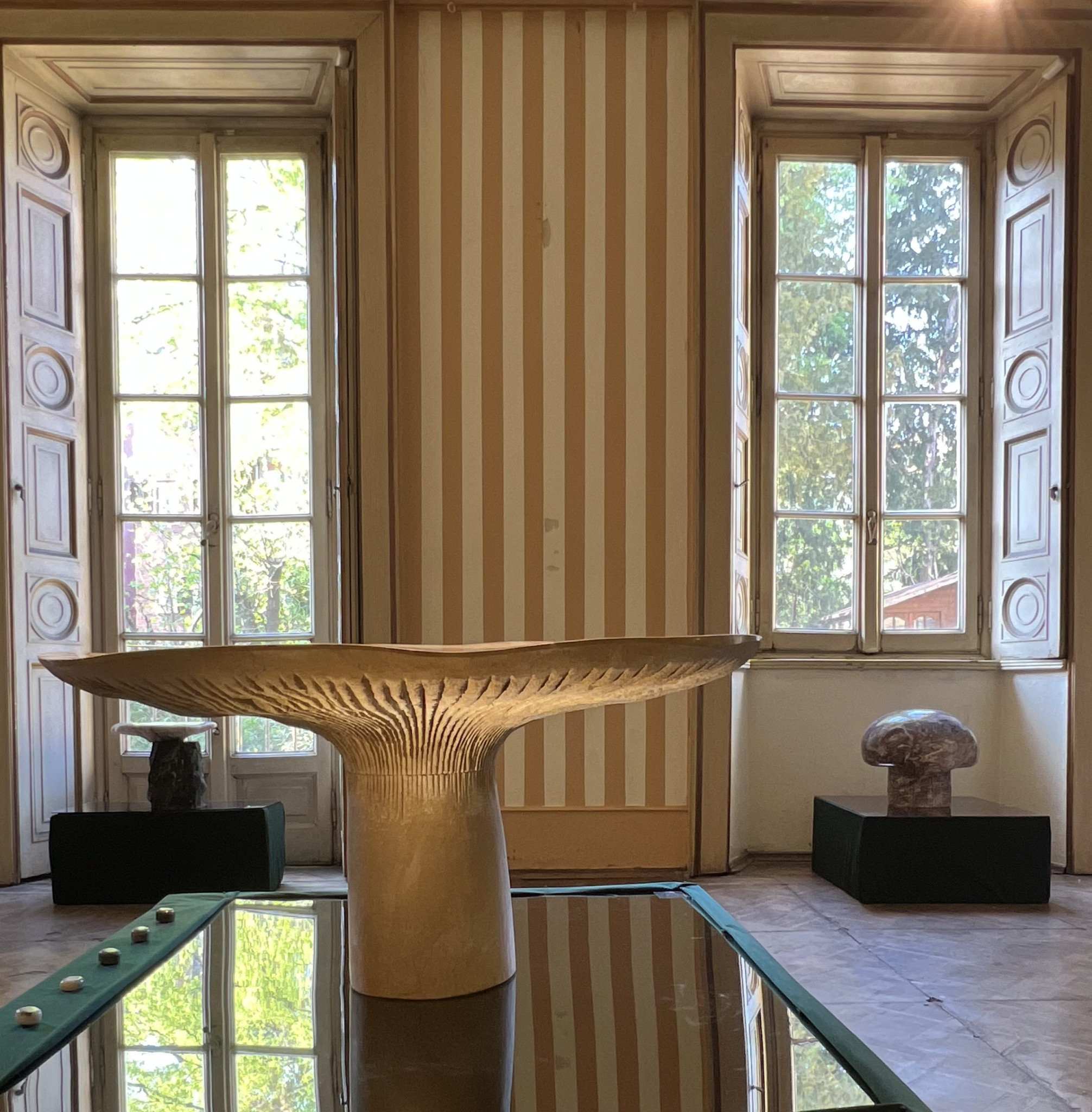 01-holy-luz-onentopy-at-5vie-2025-marble-mushroom-collection-02.jpeg