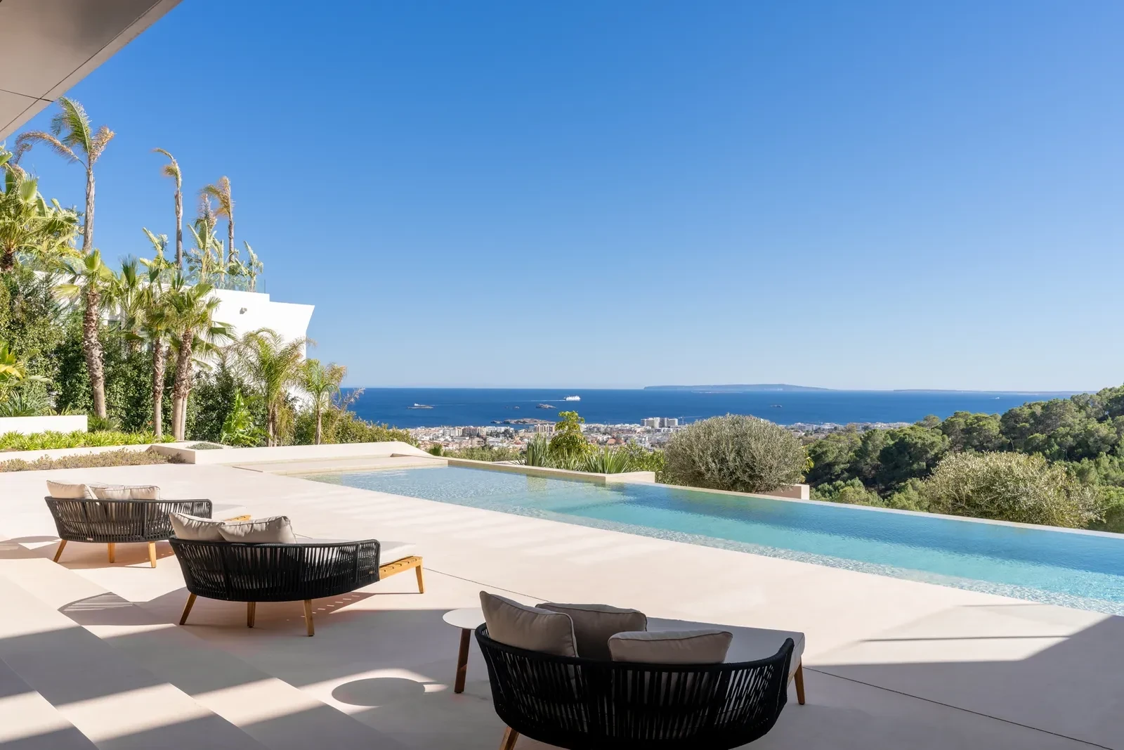 21-i-villa-pine-hills-i-ibiza-i-2024-i-carlooriente2024jpg.webp