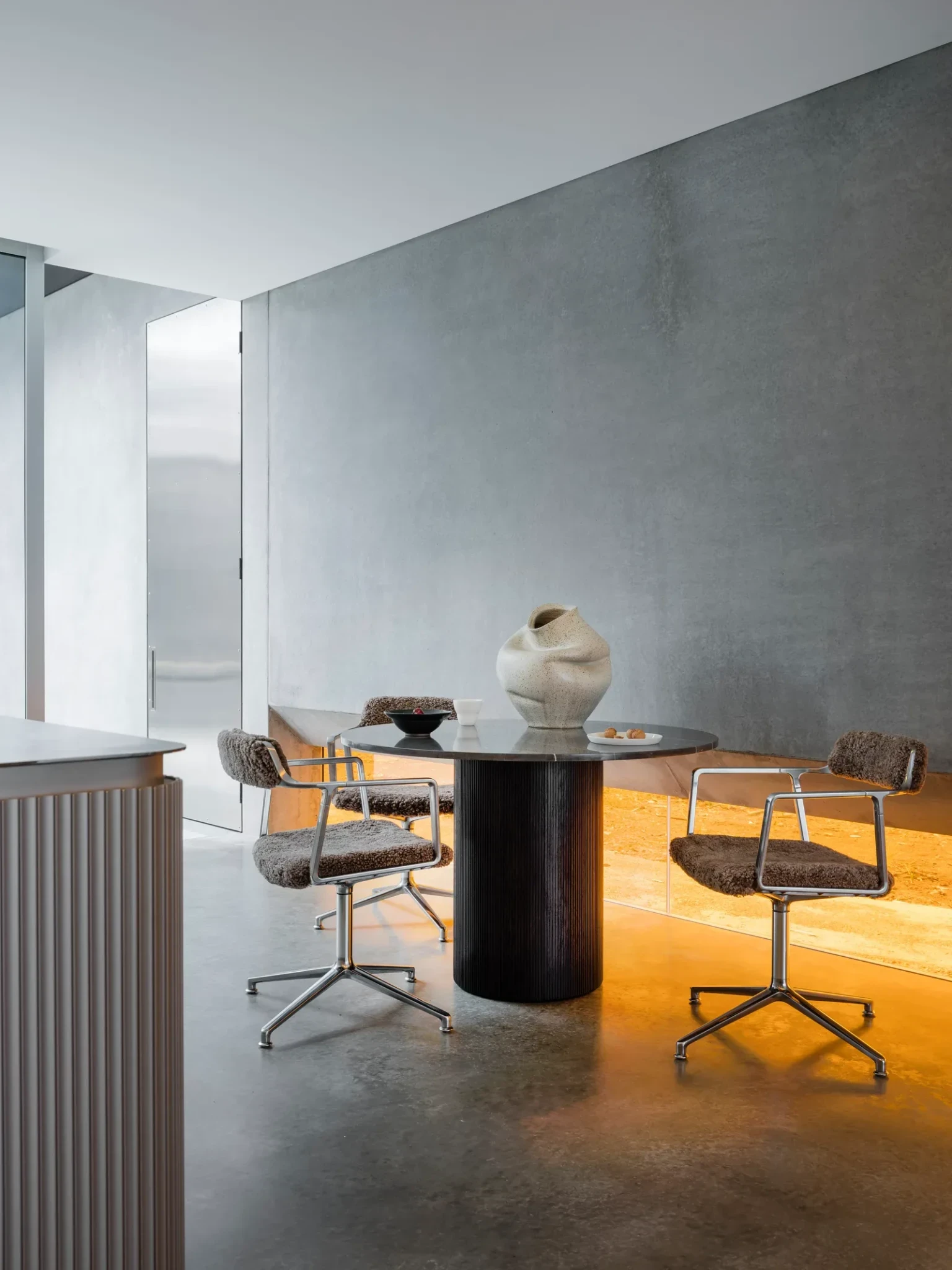 vipp-tunnel-tasmania-diningroom-01jpg.webp