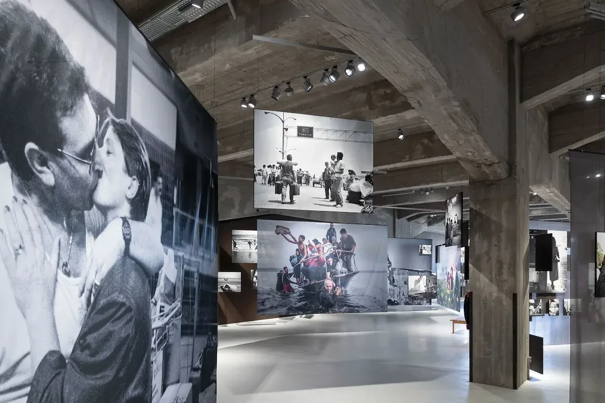 fenix-museum-rotterdam-the-family-of-migrants-exhibition-overview-photo-by-iwan-baan.webp