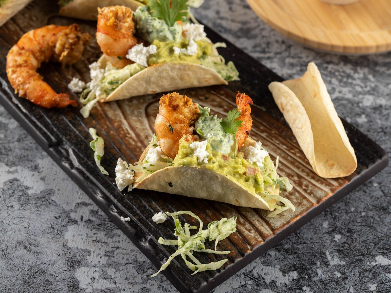 tacos-me-garides-2-large.jpg