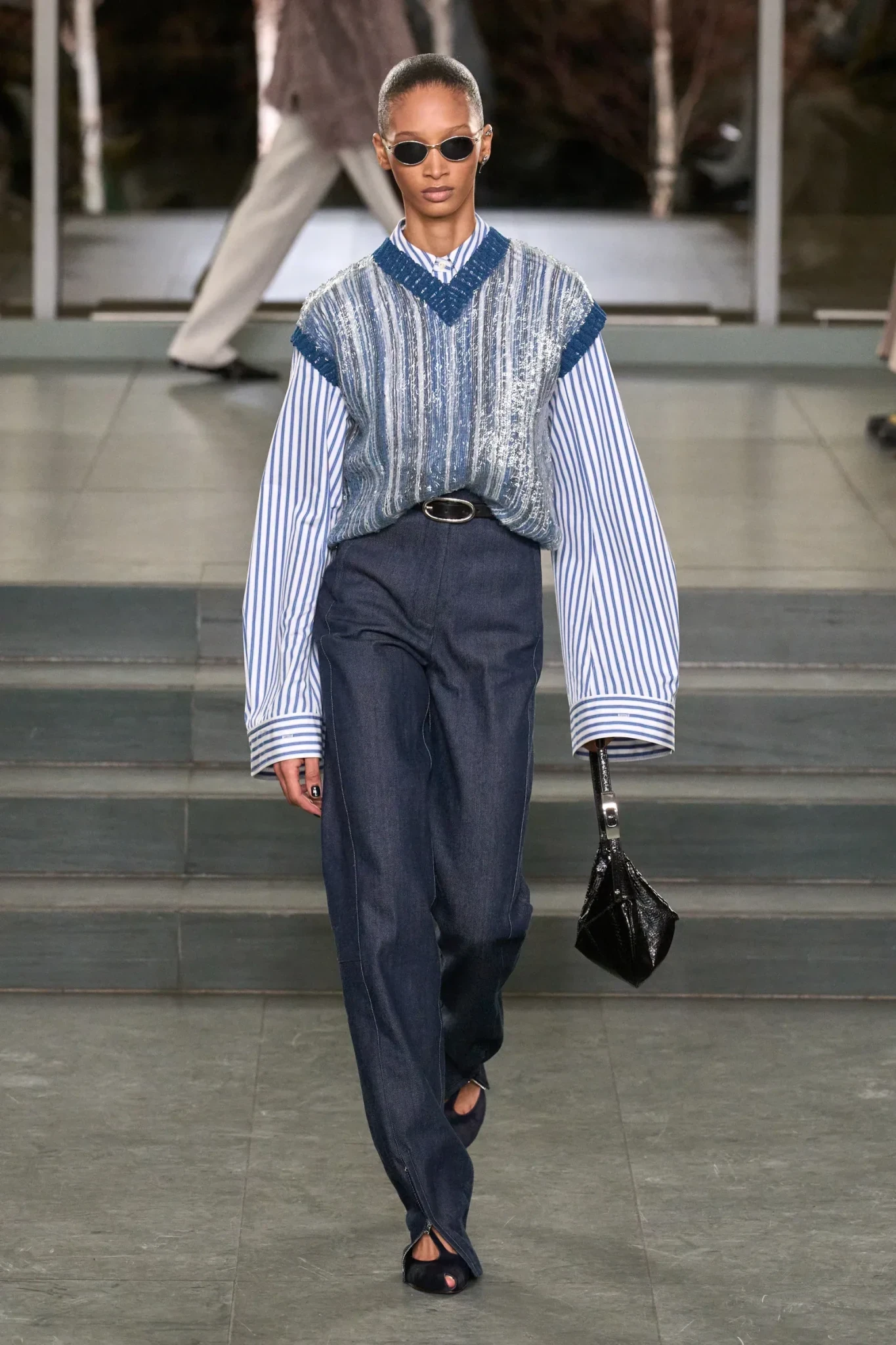 00028-tory-burch-fall-2025-ready-to-wear-credit-gorunway.webp