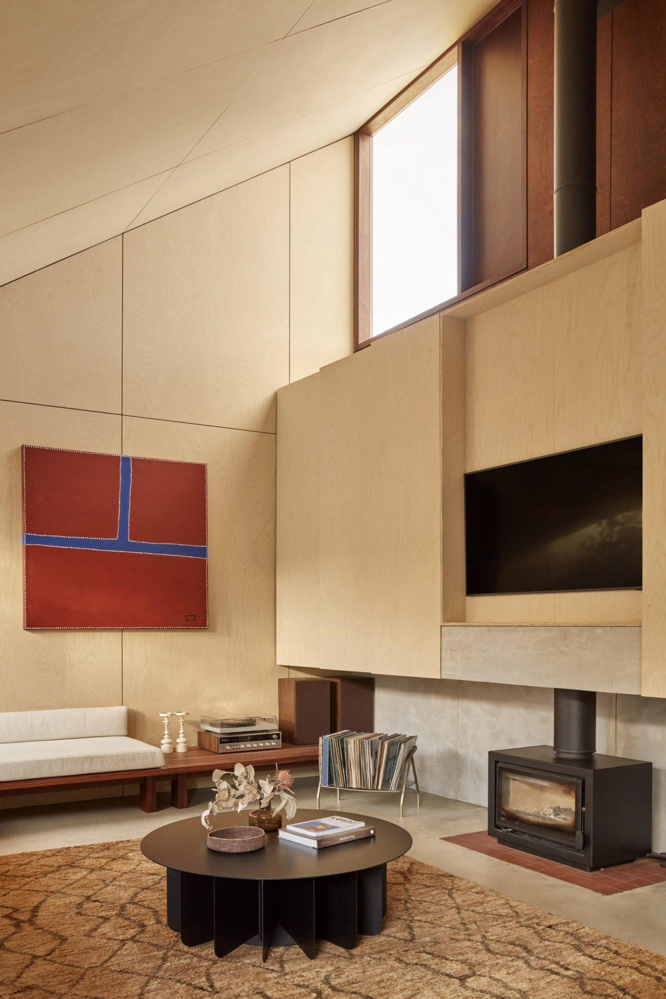 grotto-studio-shadow-house-charred-timber-cottage-extension-perth-dezeen-2364-col-16-1704x2556.jpg