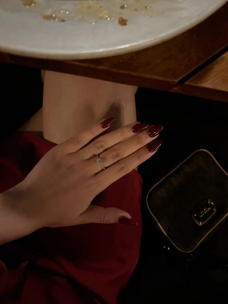 nails-winenails.jpeg