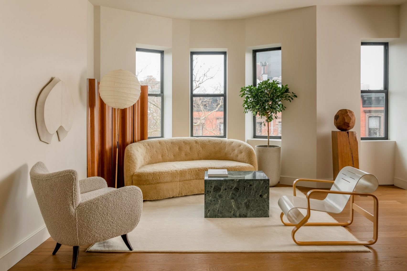 rawaan-muqaddas-selma-akkari-amity-street-residence-interiors-dezeen-2364-col-14-1704x1137.jpg