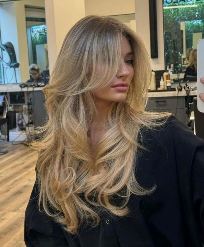 tendenze-tagli-capelli-2024-arriva-il-contour-cut-per-valorizzare-i-lineamenti-del-viso.jpeg