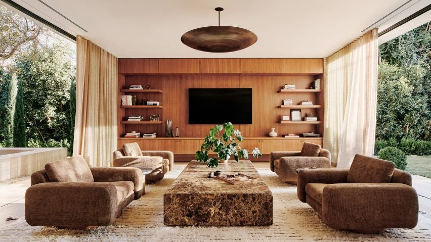 twentieth-house-woods-dangaran-dezeen-2364-hero-0-852x479.jpg