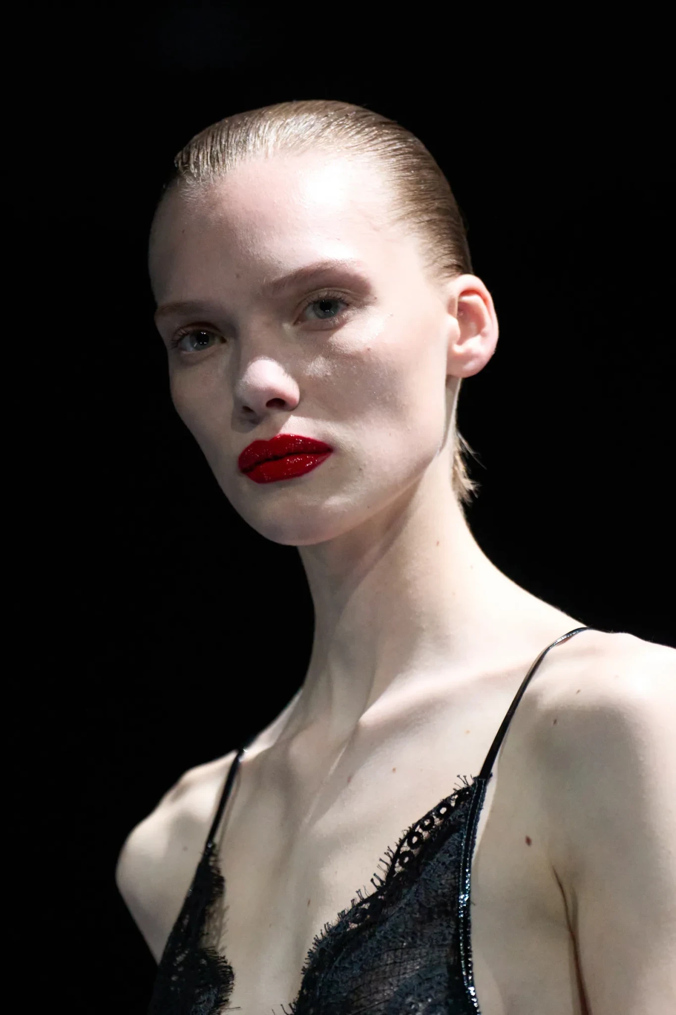 00064-tom-ford-spring-2026-ready-to-wear-details-credit-gorunway.webp