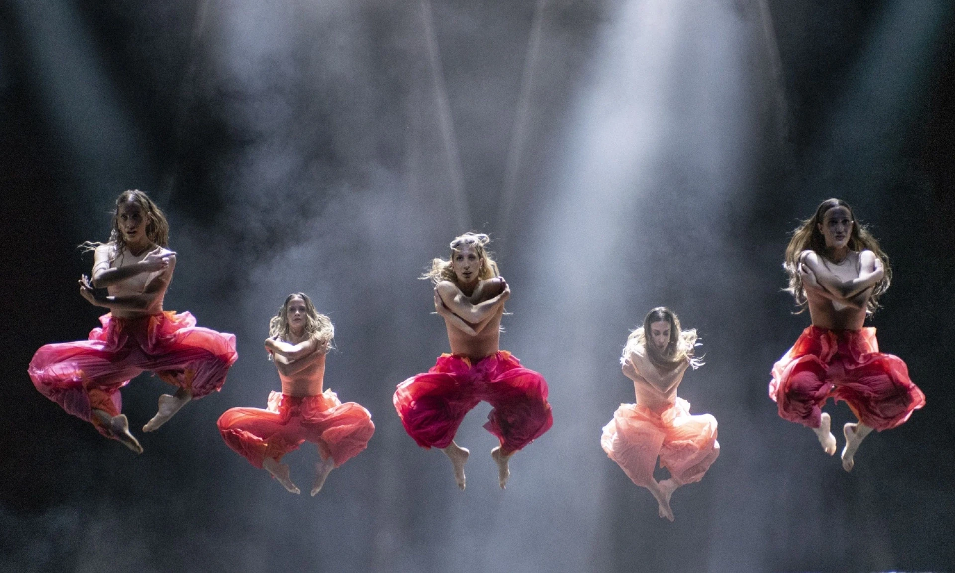 andonis-foniadakis-bolero-by-dimitris-kapnorizas-2.webp