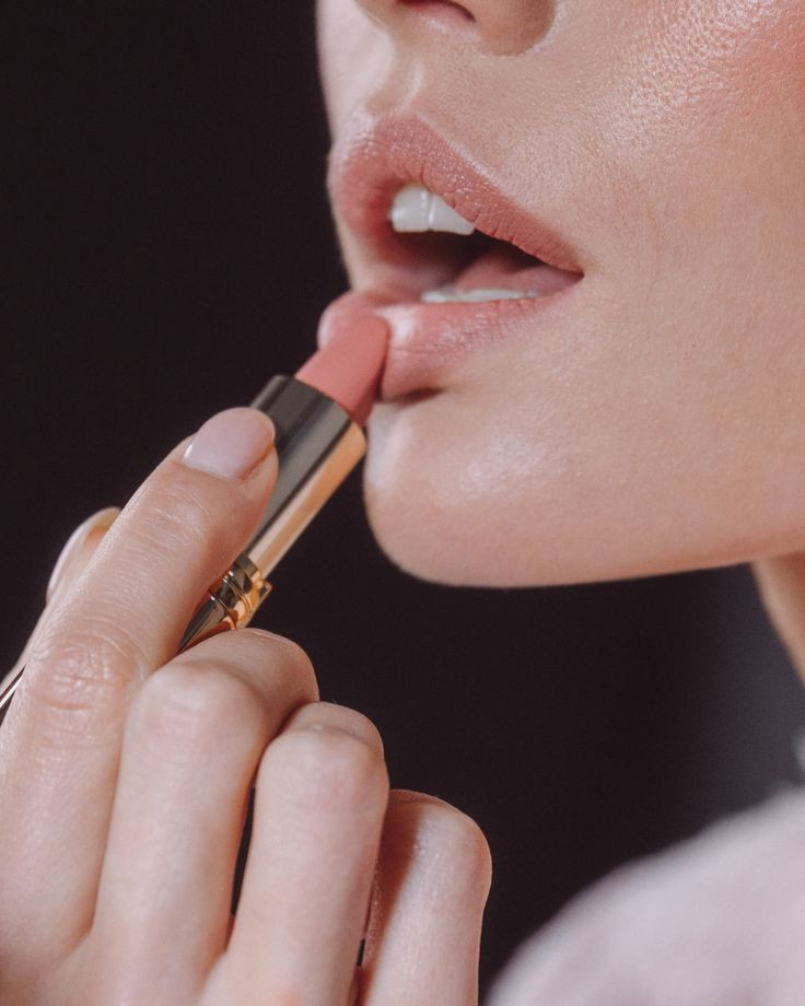 lipstick-lips.jpg